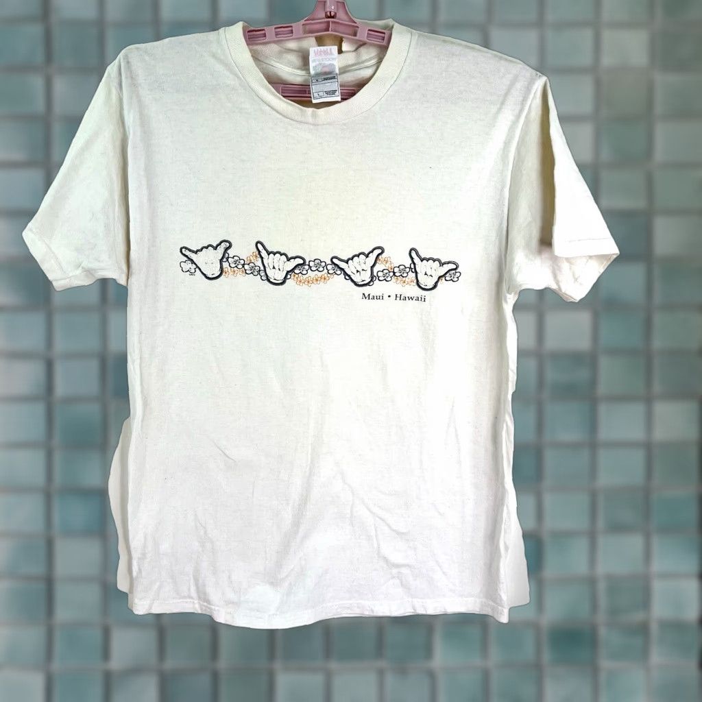 Hanes VINTAGE Hanes Maui Hawaii T-Shirt Unisex L Ivory 1990s Graphic Tee Adult Size L Hawaii Decade 90s Mens Womens Boys Girls Size US L / EU 52-54 / 3 - 1 Thumbnail