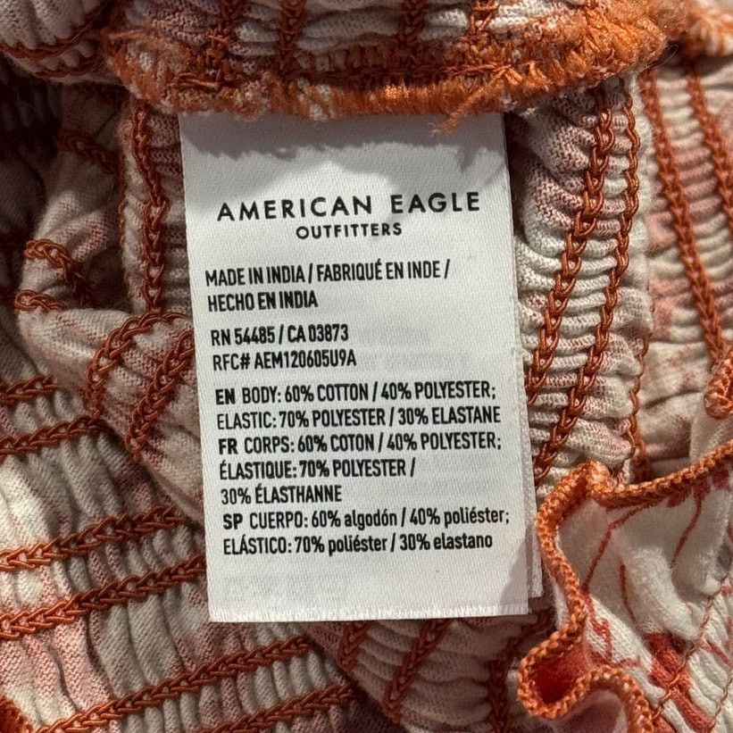 American Eagle Outfitters American Eagle Y2K Crop Top Floral Smocked S Coquette Boho Size S / US 4 / IT 40 - 4 Thumbnail