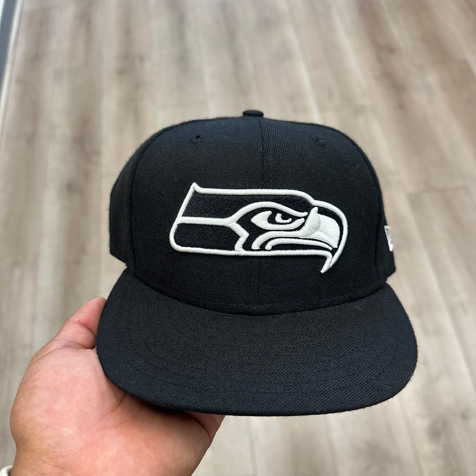 New Era New Era Seattle Seahawks Black Fitted Hat Cap Size 7 1/4 B25 Size ONE SIZE - 2 Thumbnail