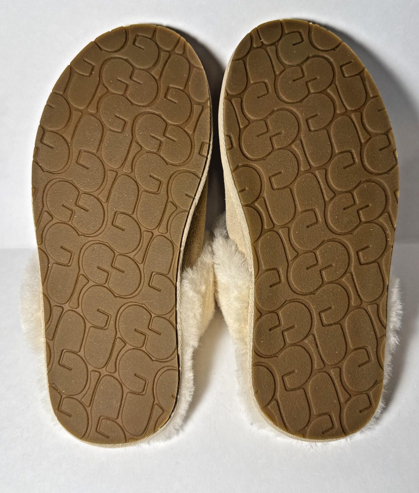 Ugg UGG Scuffette II Suede and Sheepskin Women's Slippers Sand Size US 6 / IT 36 - 5 Thumbnail