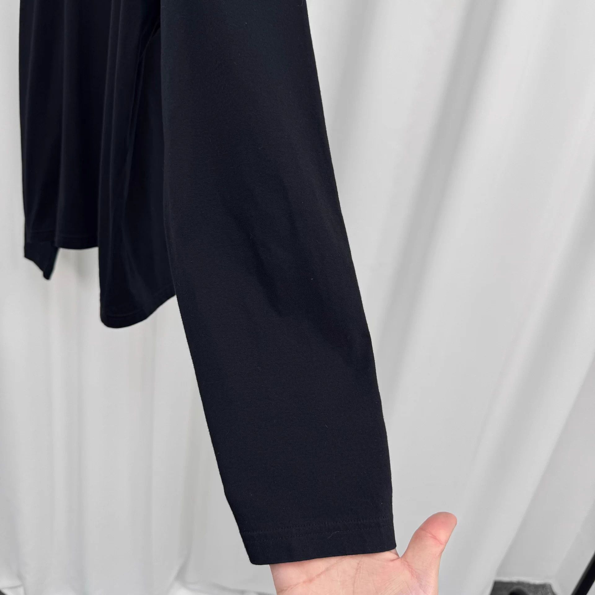 Miu Miu MIU MIU Embroidered Logo Long Sleeves Size S 99 New Size US S / EU 44-46 / 1 - 4 Thumbnail