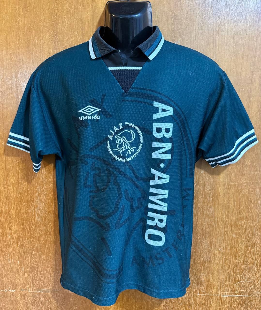 Vintage jersey Umbro Ajax away football shirt 1995/96