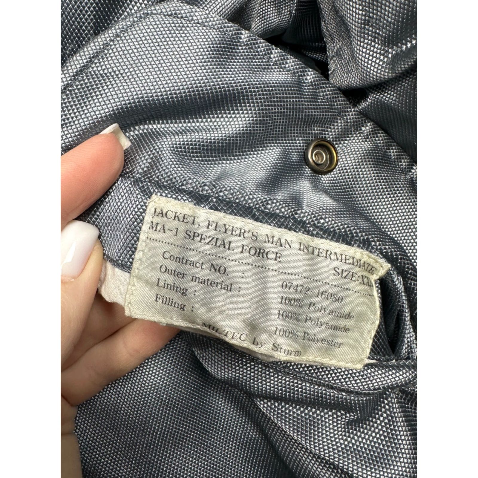 Vintage Mil-Tec Vintage MA1 Pilot Air Force Nylon Bomber Jacket XXL Mens Silver Navy/polymide Silk? Size US XXL / EU 58 / 5 - 6 Thumbnail