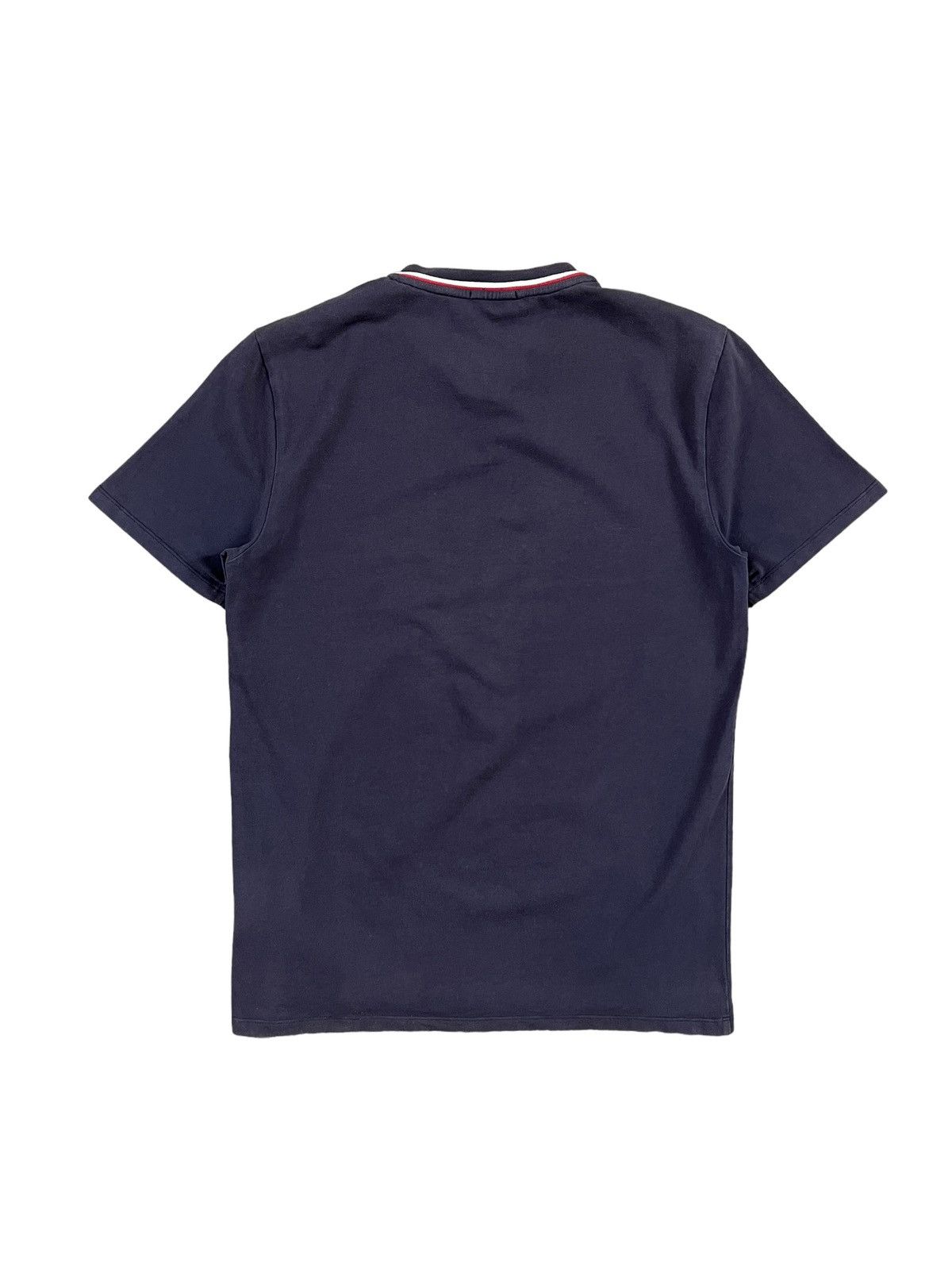 Moncler Moncler Chest Logo Vneck Tshirt Size US S / EU 44-46 / 1 - 2 Thumbnail