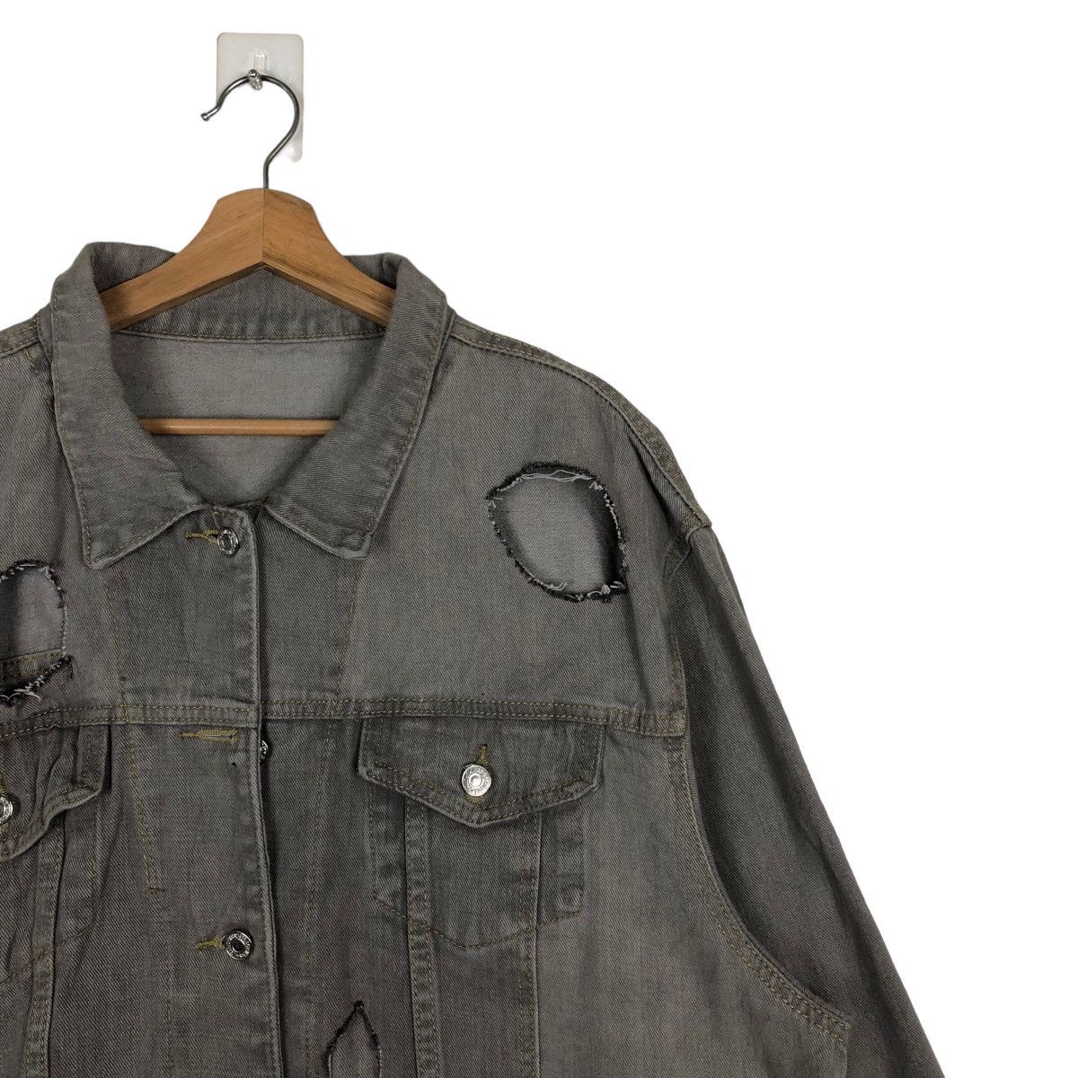 Japanese Brand 🔥Rare Bondage Holes Holes Denim Jacket Balenciaga Style Size US M / EU 48-50 / 2 - 6 Thumbnail
