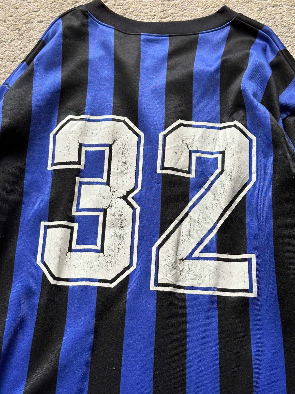 Umbro 2006-2007 Japan League Gamba Osaka Umbro Jersey Size US M / EU 48-50 / 2 - 6 Thumbnail
