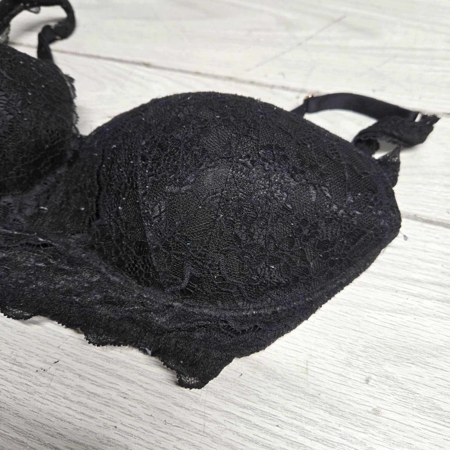 Victoria's Secret Victoria's Secret Black Lace T-Shirt Bra 34DD Womens Size ONE SIZE - 2 Thumbnail