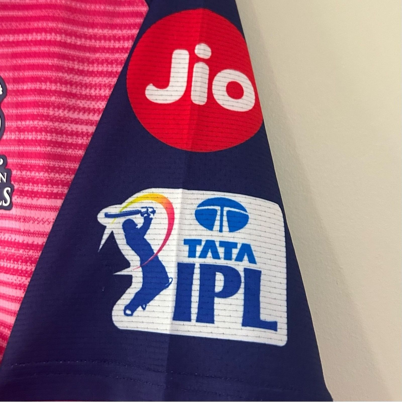 Other Rajasthan Royals Cricket Jersey Size US XL / EU 56 / 4 - 6 Thumbnail