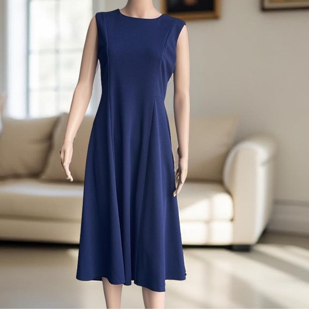 NBDN Nobrandedon Elegant Navy Blue Sleeveless Dress Size M / US 6-8 / IT 42-44 - 1 Thumbnail