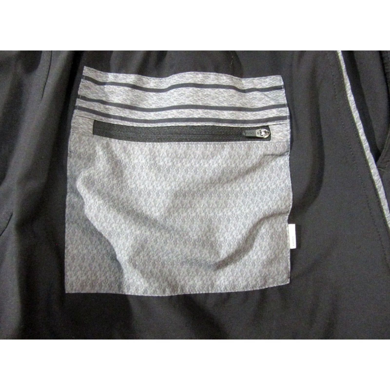 Vuori Vuori Shorts Mens 30 Black Athletic Stretch Performance Activewear Drawstring Size US 30 / EU 46 - 7 Thumbnail