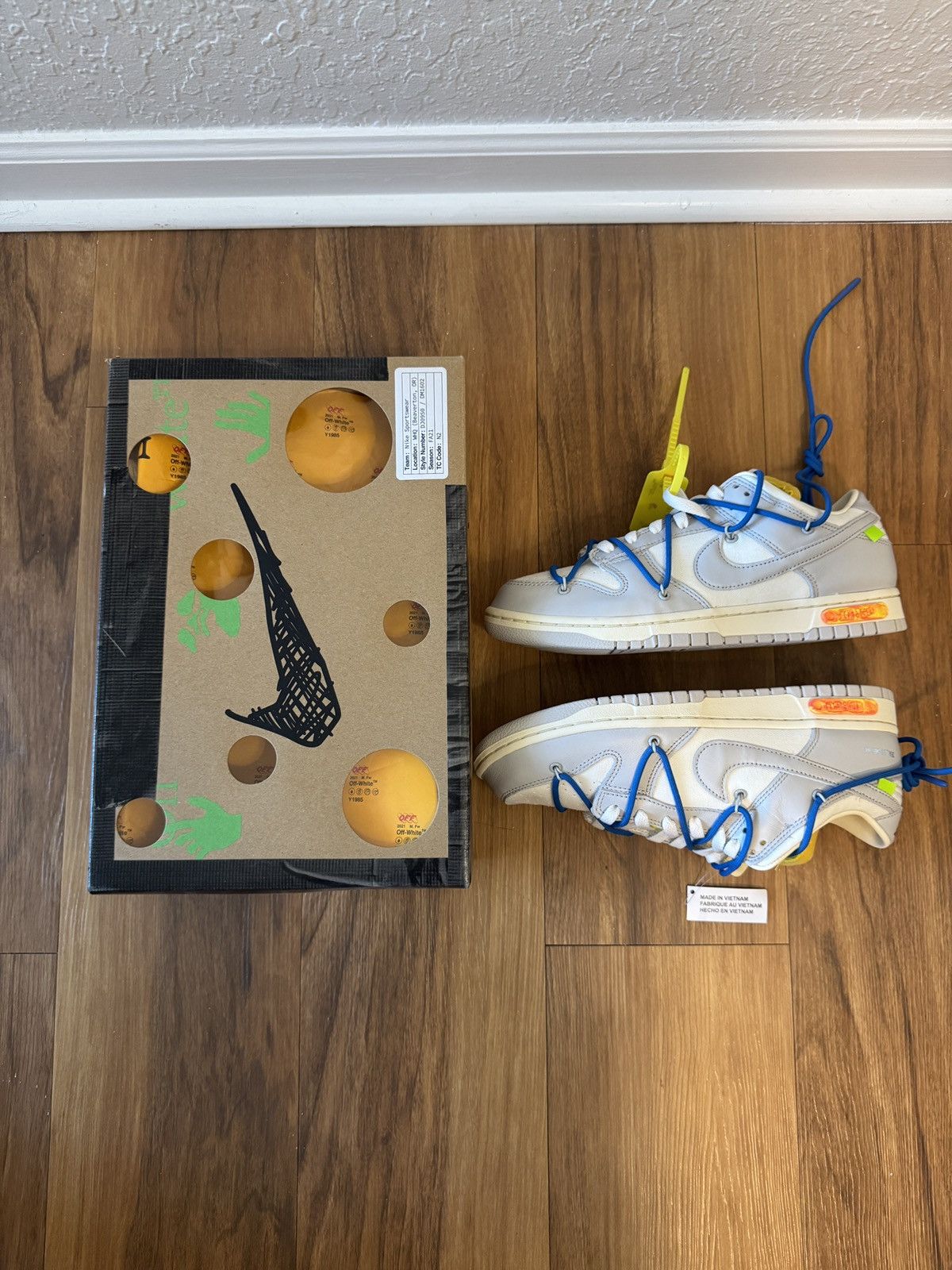 Nike × Off-White Nike x Off White Lot 10 Size US 10 / EU 43 - 1 Thumbnail