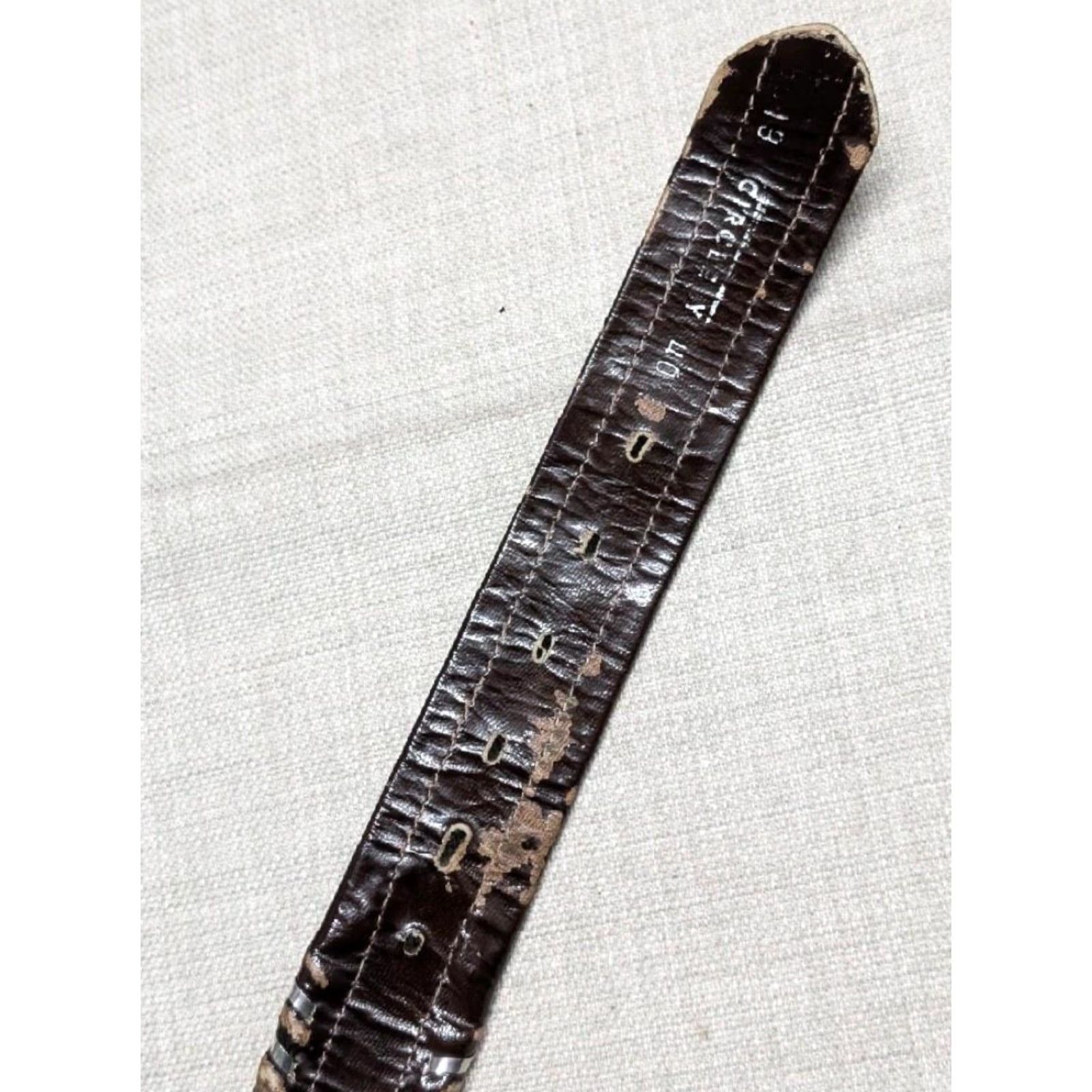 Vintage VINTAGE Circle Y belt Western Men 38 Brown Cowhide Leather Alligator Embossed Buckle Western Belt Mens Size 38 - 5 Thumbnail