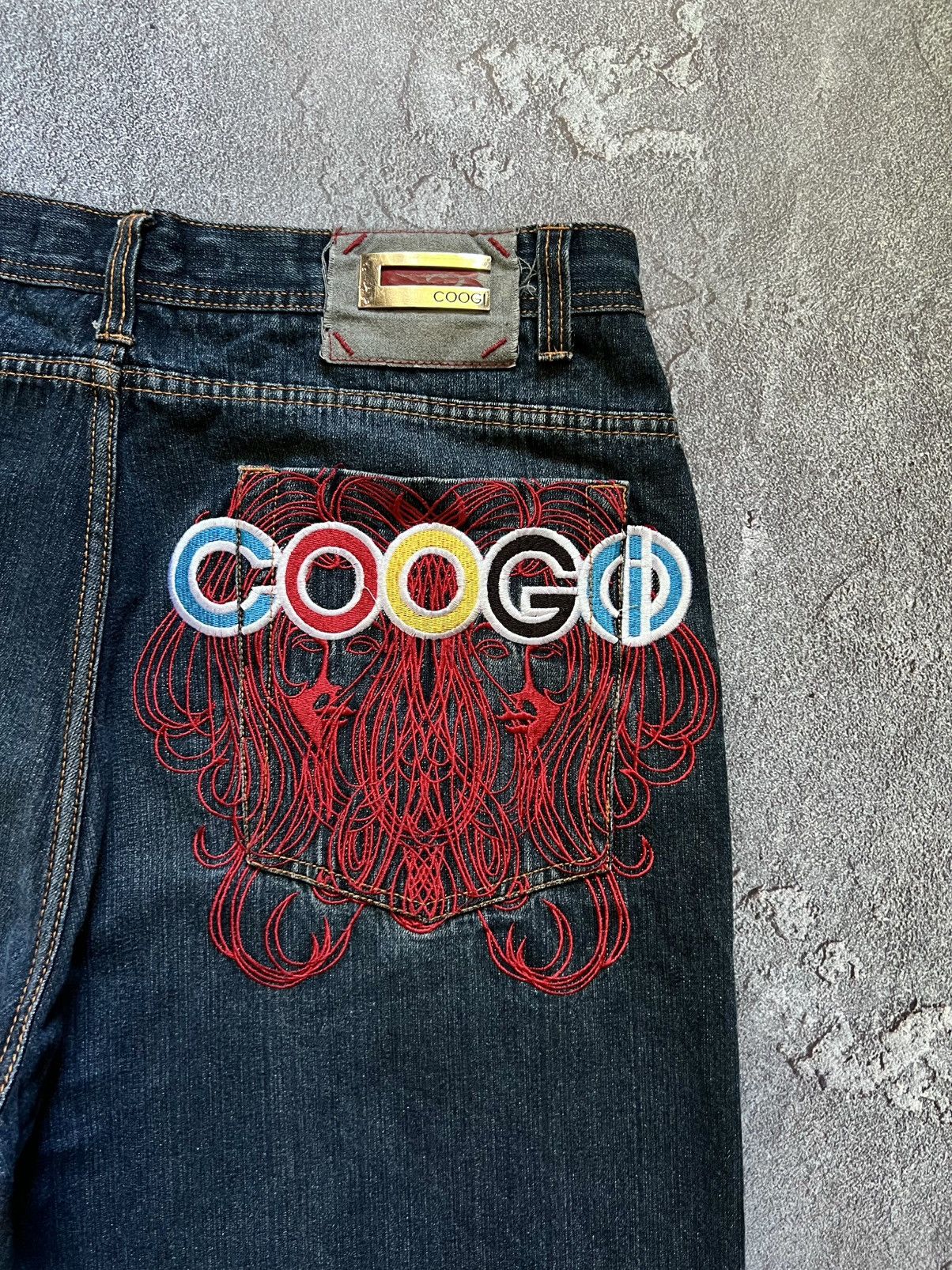 Coogi 90s Vintage Jeans Shorts Sweater Embroidered Big Logo Baggy Size US 40 / EU 56 - 5 Thumbnail