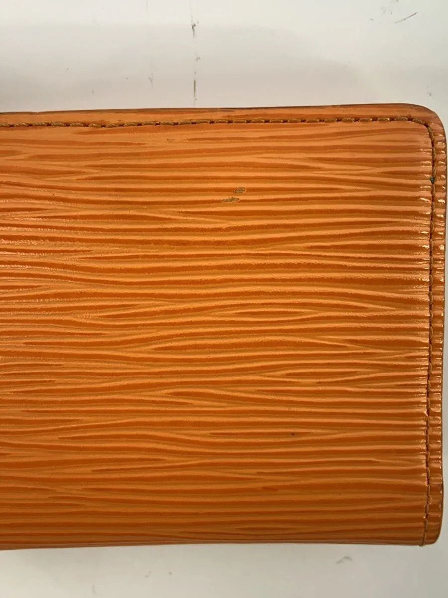 Louis Vuitton Louis Vuitton Epi Ludlow Leather Orange Size ONE SIZE - 8 Thumbnail