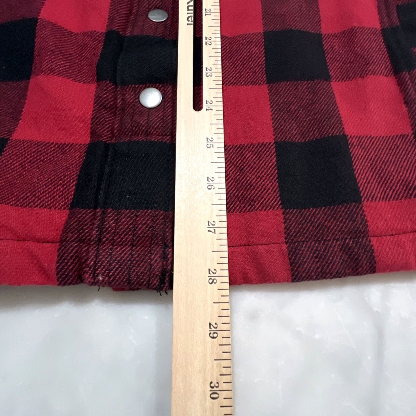 Duluth Trading Company Duluth Flannel Shacket Womens M Buffalo Plaid Lined Quilted Shirt Button-Up Casual Red Size M / US 6-8 / IT 42-44 - 7 Thumbnail