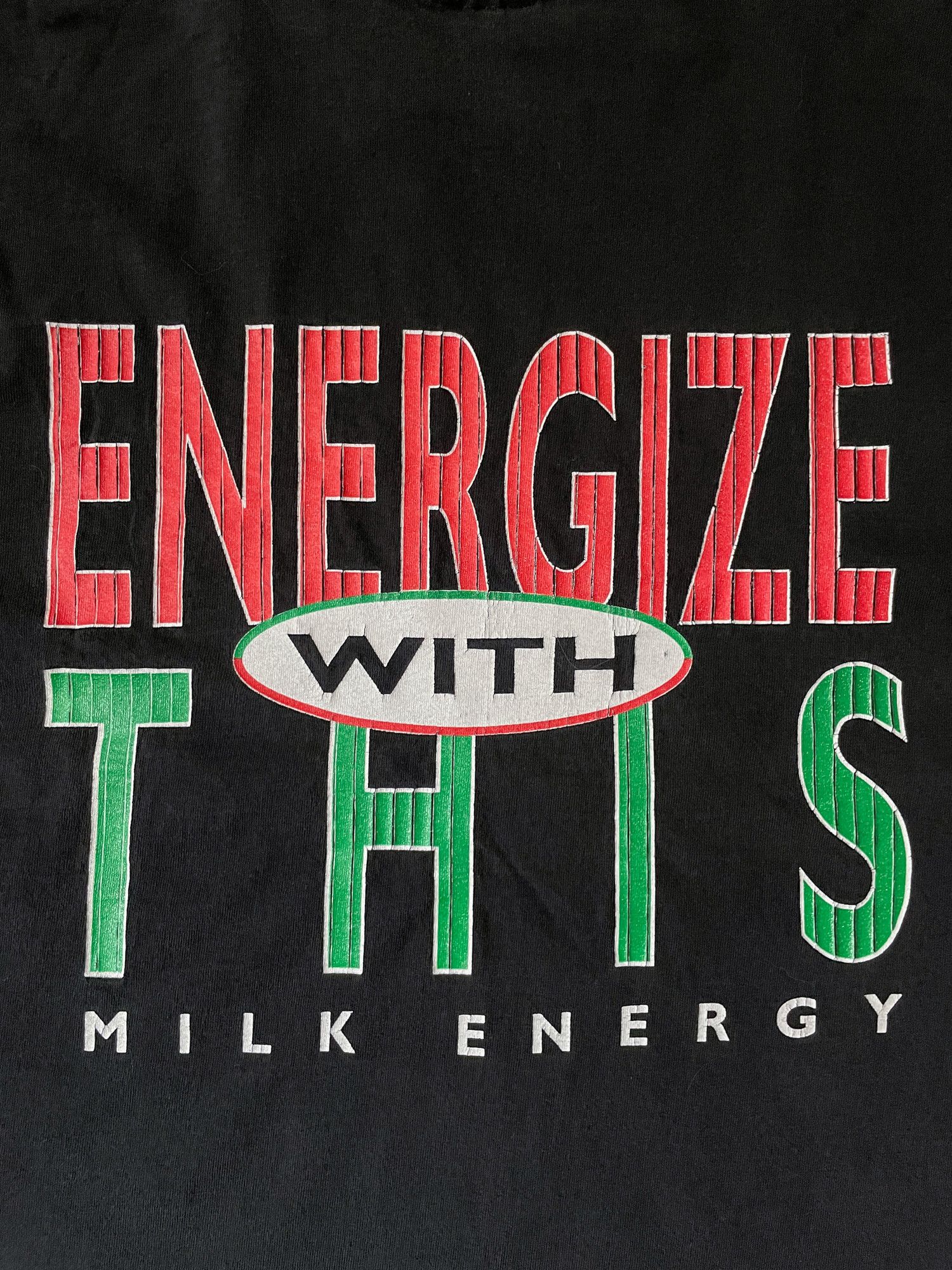 Fruit Of The Loom × Vintage 90s Single Stitch 'Energize With This Milk Energy' T-Shirt Size US XL / EU 56 / 4 - 1 Thumbnail