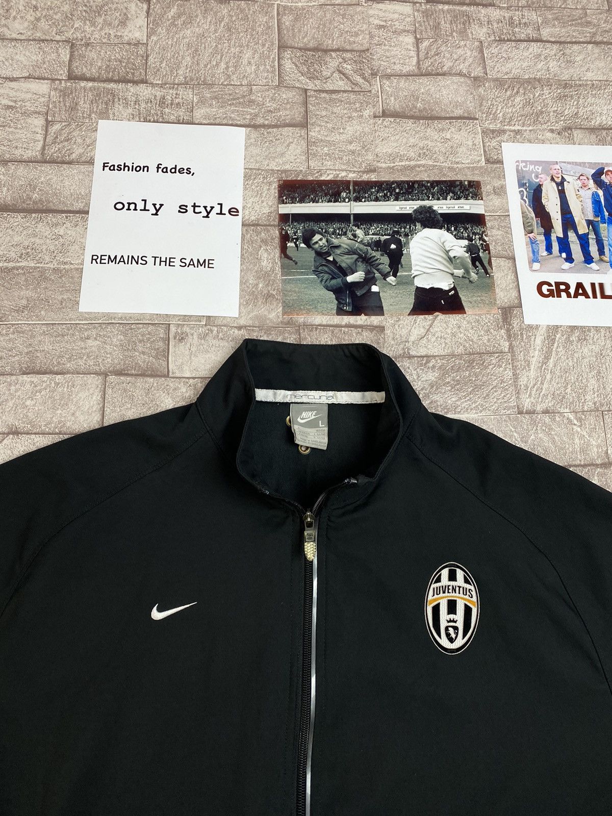 Vintage Vintage Juventus FC Nike Soccer Jacket Track Size US L / EU 52-54 / 3 - 9 Thumbnail