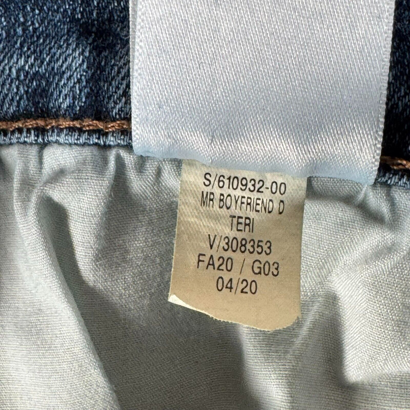 Old Navy Old Navy Boyfriend Jeans Women Size 12 Mid Rise Grunge Y2K Size 34" / US 12 / IT 48 - 8 Thumbnail