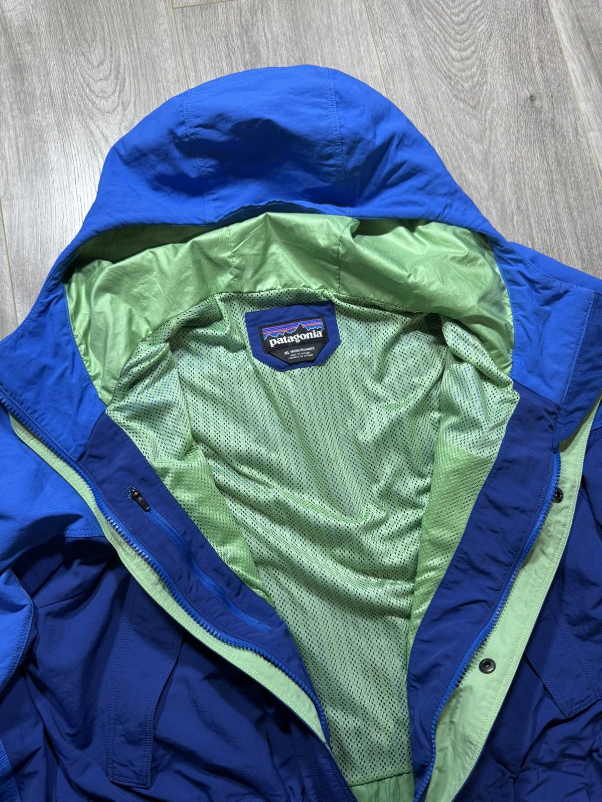 Patagonia Patagonia men’s recycled nylon parka jackets blue two tone Size US XL / EU 56 / 4 - 5 Thumbnail