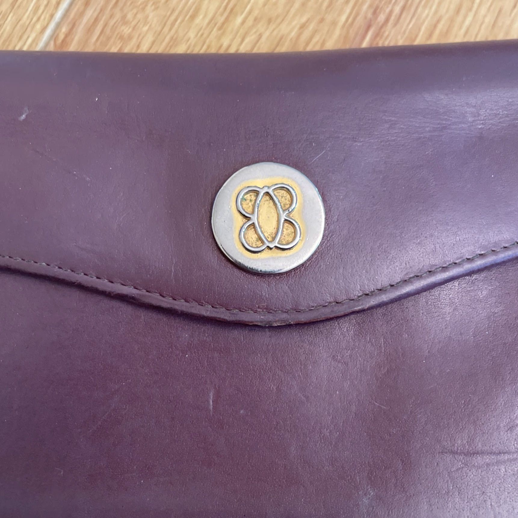 Bosca VINTAGE Bosca Envelope Wallet Clutch 7” Full Grain Leather Kiss Lock Burgundy Ladies Wristlet Women Purple Size ONE SIZE - 2 Thumbnail