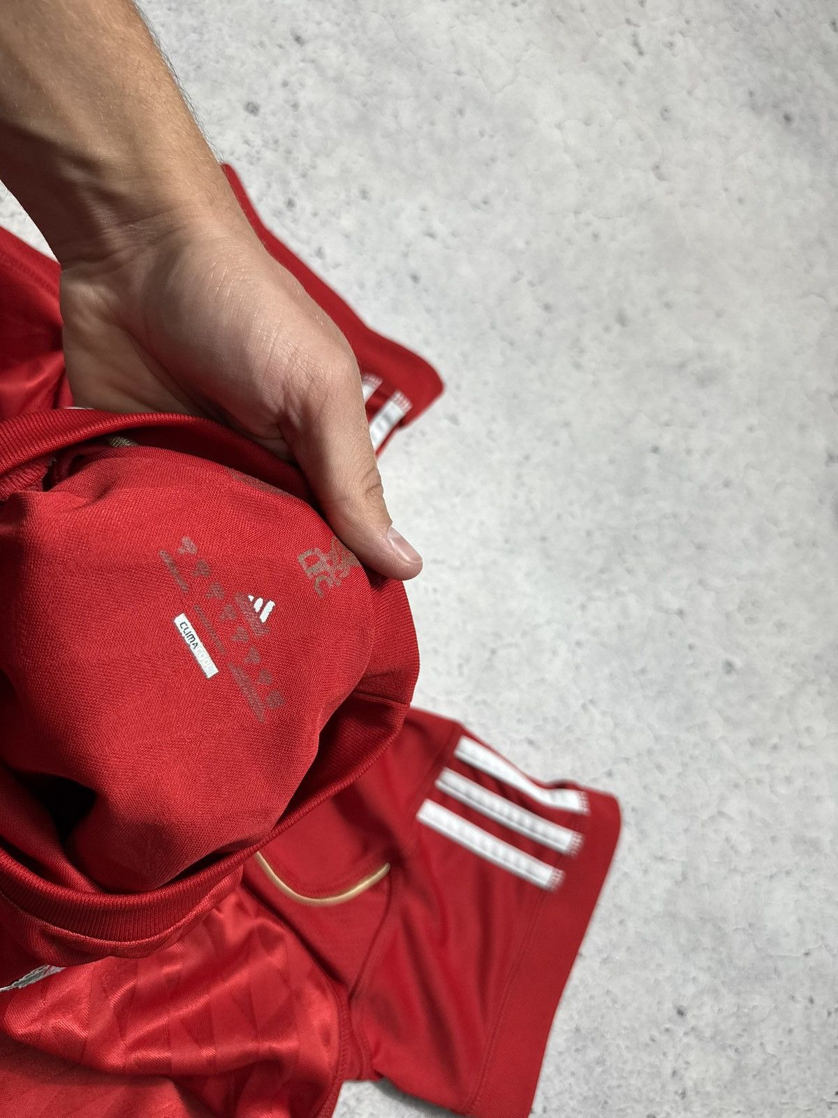 Adidas Adidas FC Liverpool 2010/2012 Vintage Soccer Jersey Size US M / EU 48-50 / 2 - 8 Thumbnail