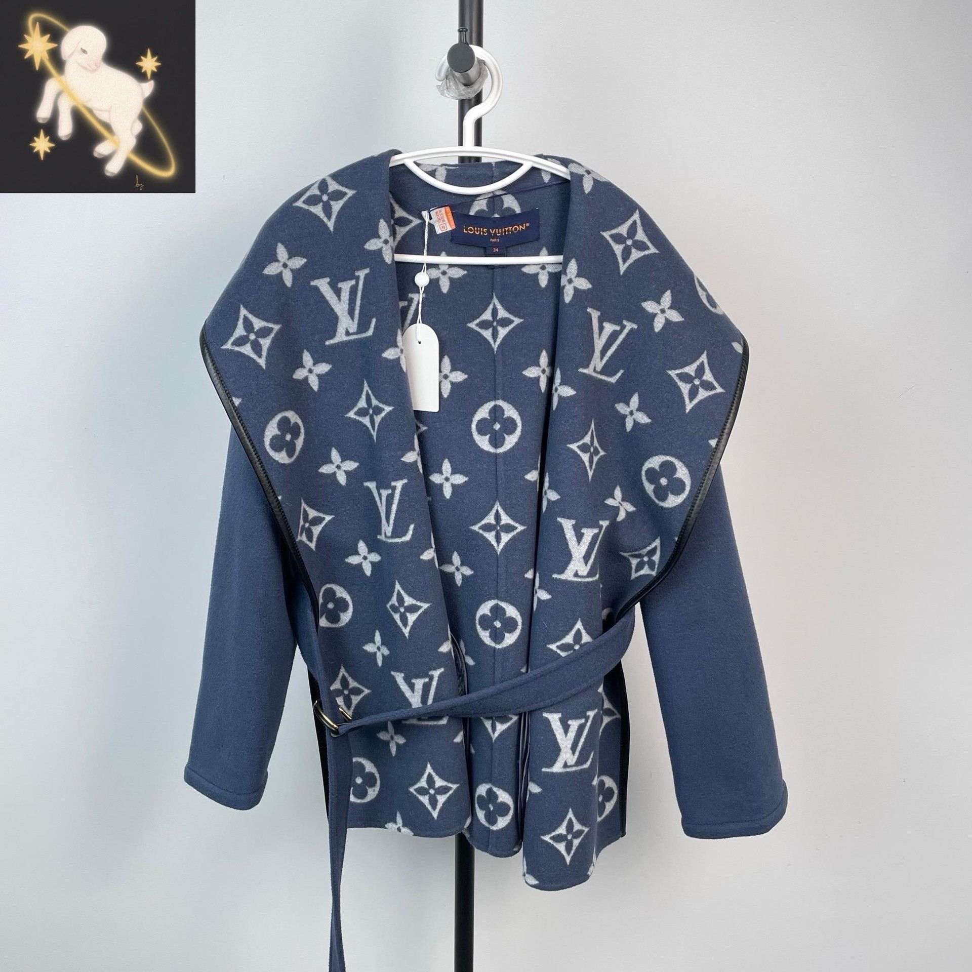 Louis Vuitton Louis Vuitton Blue Monogram Short Coat Size XXS / US 00 / IT 34 - 1 Thumbnail