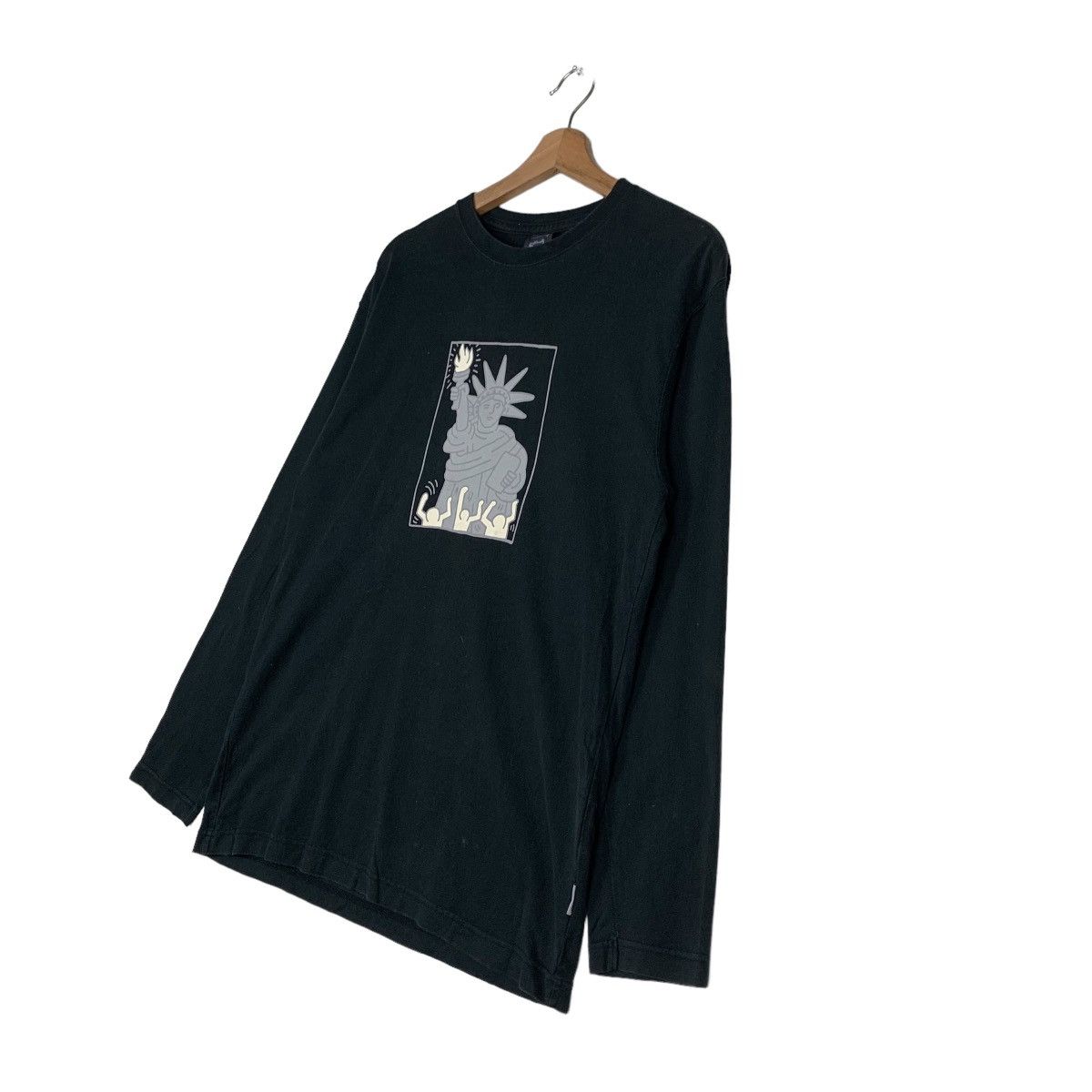 Keith Haring Keith Haring Statue of Liberty Freedom Tower Tee #0344-C16 Size US M / EU 48-50 / 2 - 2 Thumbnail