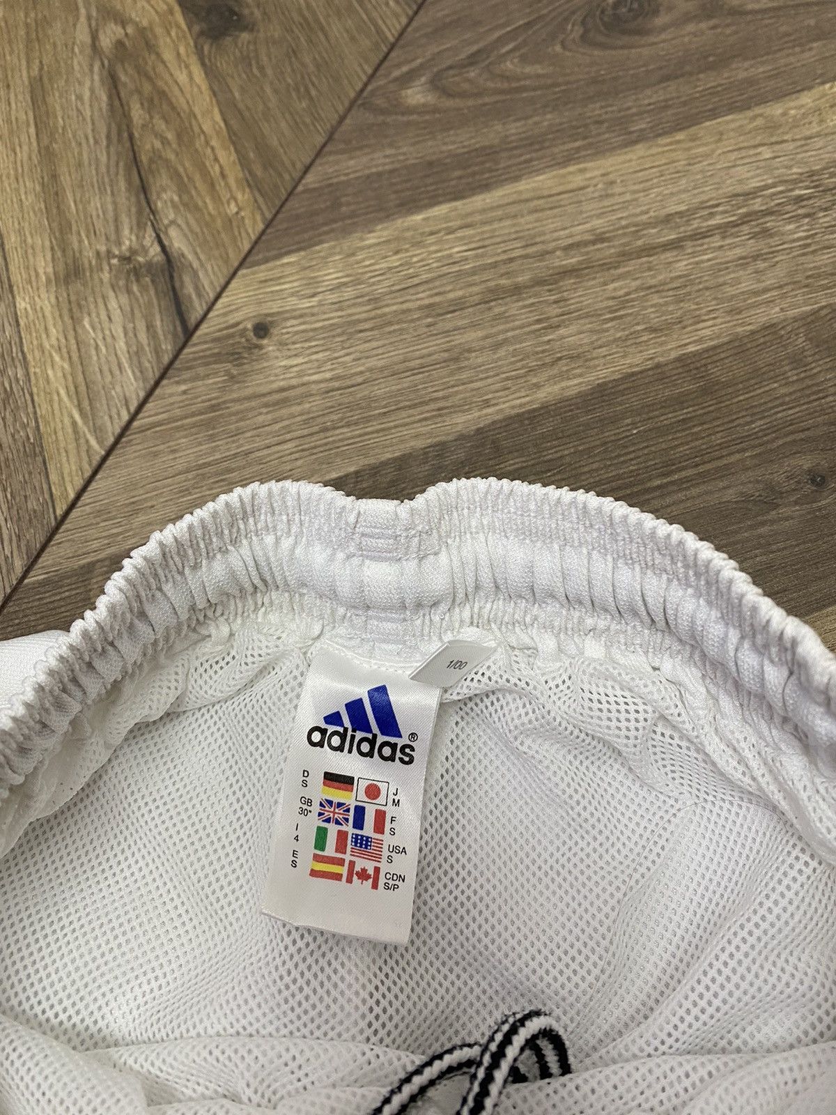 Adidas × Vintage Vintage Adidas 90s style Shorts Size US 29 - 7 Thumbnail