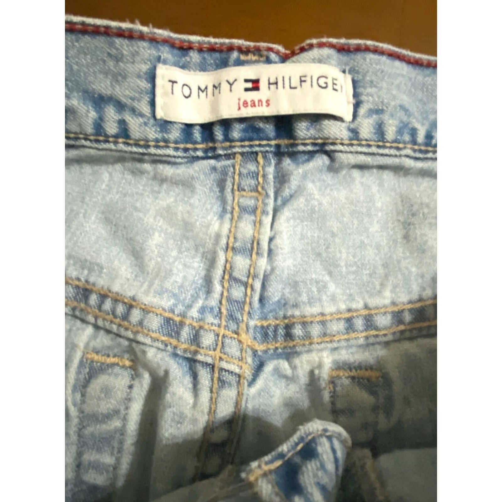 Tommy Hilfiger VINTAGE Tommy Hilfiger Jeans Tommy Hilfiger Vintage High Rise Mom Jeans Straight Leg Size 10 Denim 5-Pocket Design Blue Hipster 90s Womens Size 38" / US 16 / IT 52 - 4 Thumbnail