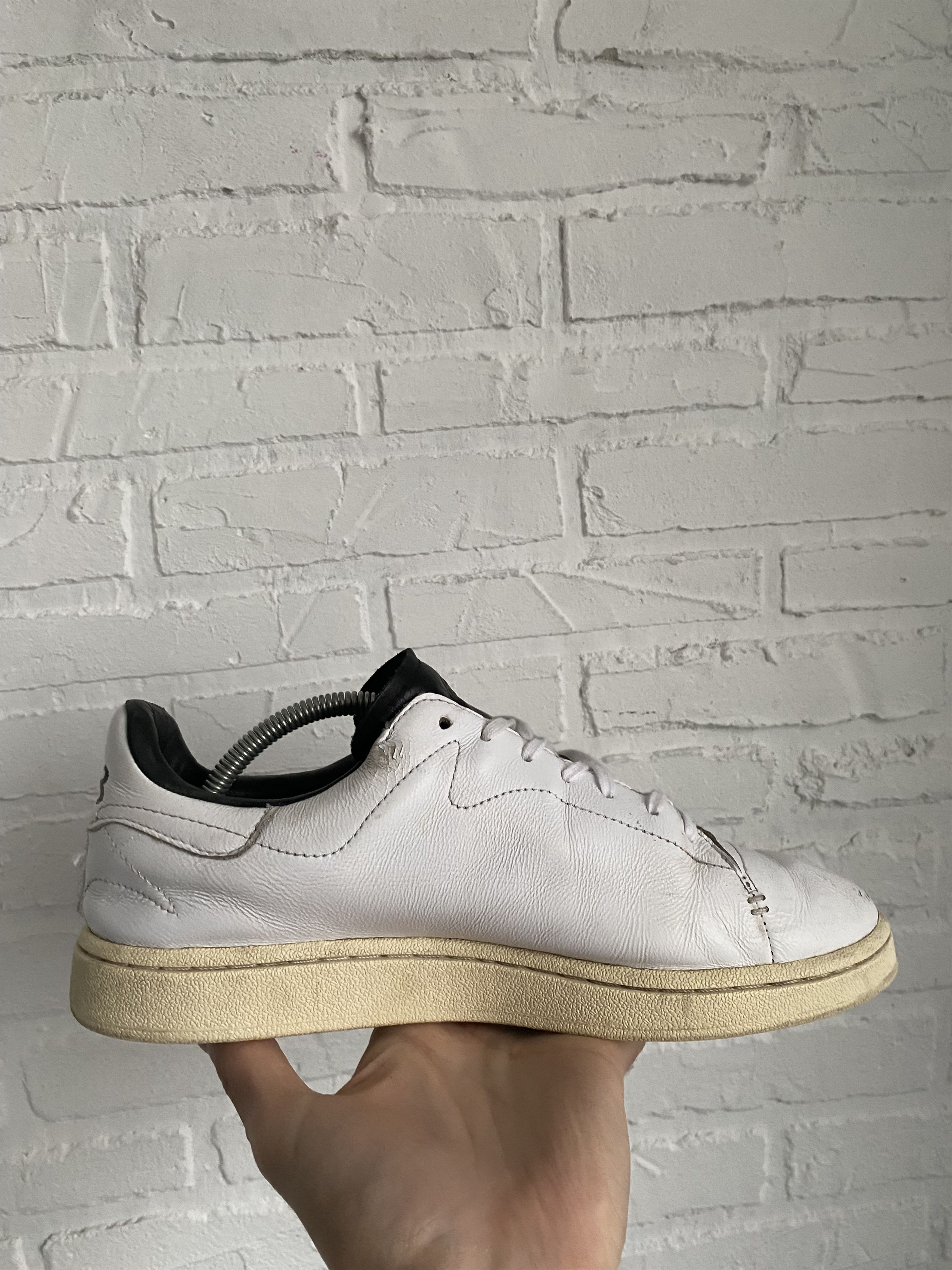 Y-3 × Yohji Yamamoto y-3 x Yohji Yamamoto court embroidered logo sneakers Size US 9 / EU 42 - 6 Thumbnail