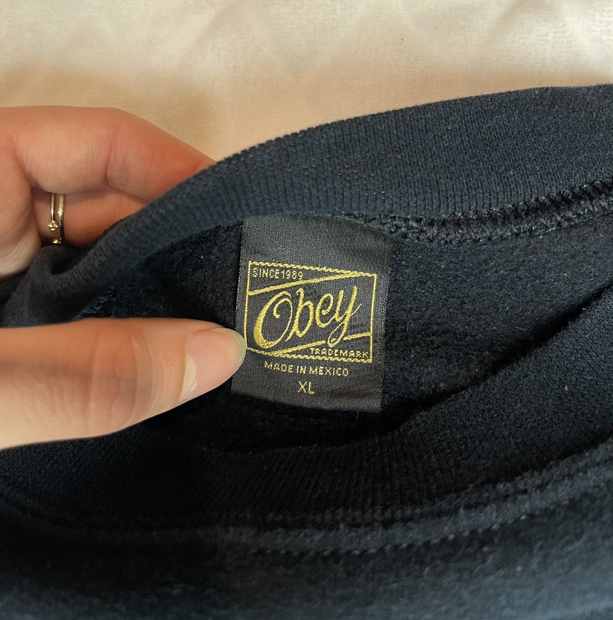 Obey Obey Vintage Crewneck Sweatshirt Size US XL / EU 56 / 4 - 6 Thumbnail