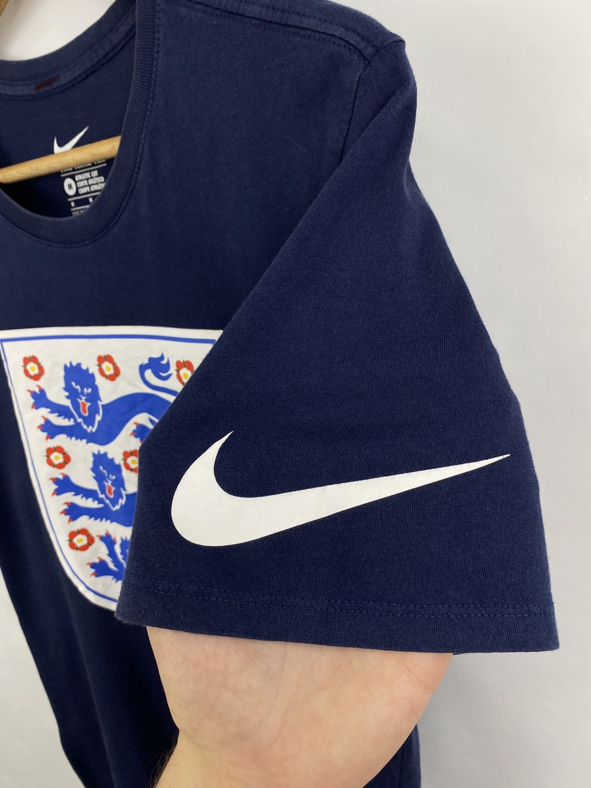 Nike 🏴󠁧󠁢󠁥󠁮󠁧󠁿 Nike England Soccer T-Shirt Rare Retro Hype Y2K Size US M / EU 48-50 / 2 - 5 Thumbnail