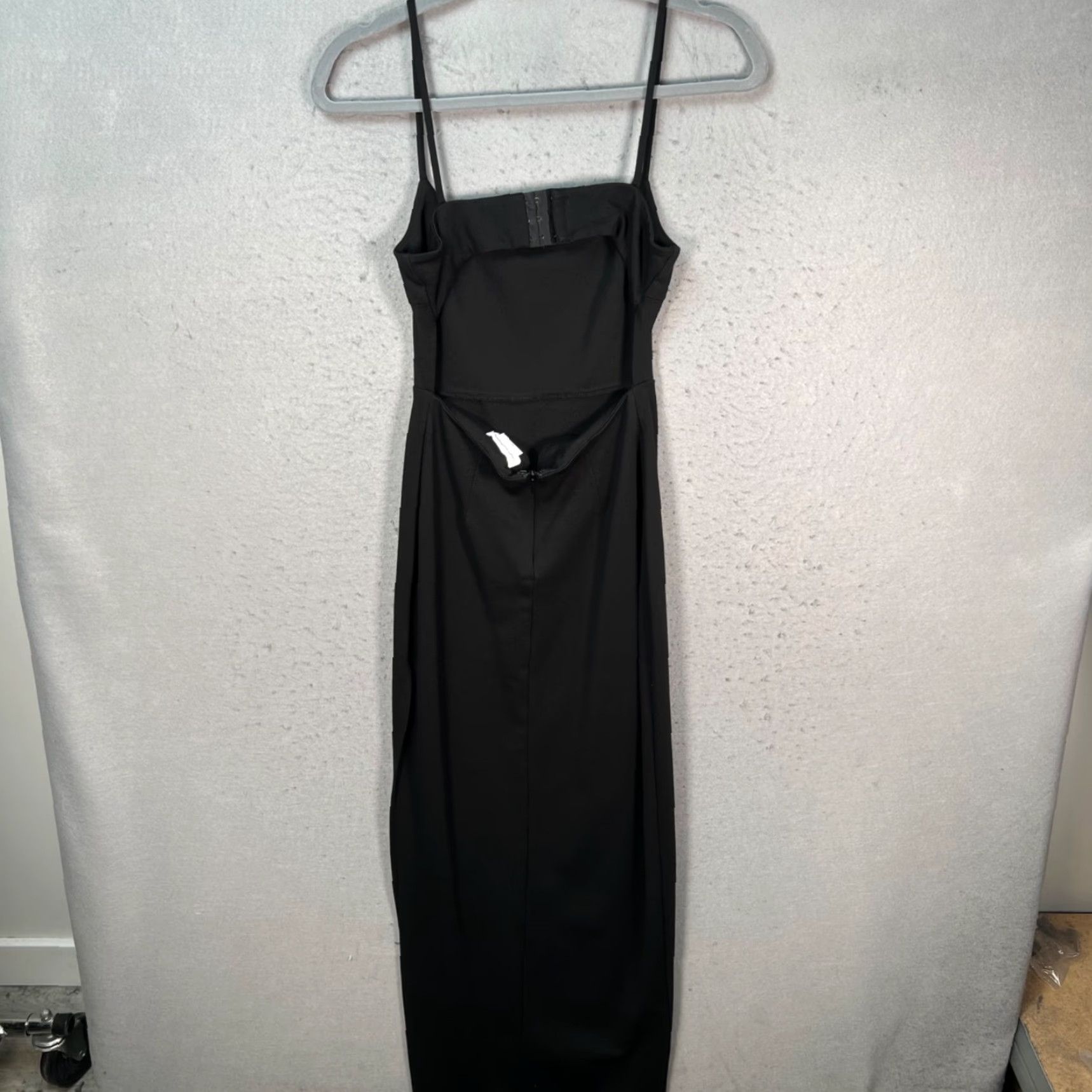 Vintage VINTAGE Lovers And Friends Mens Small Black Maxi Dress With Spaghetti Straps Size S / US 4 / IT 40 - 2 Thumbnail