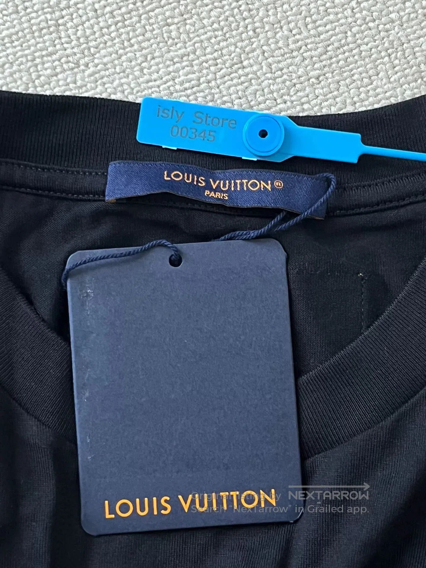 Louis Vuitton louis vuitton colorful logo long sleeve t. Size US L / EU 52-54 / 3 - 4 Thumbnail