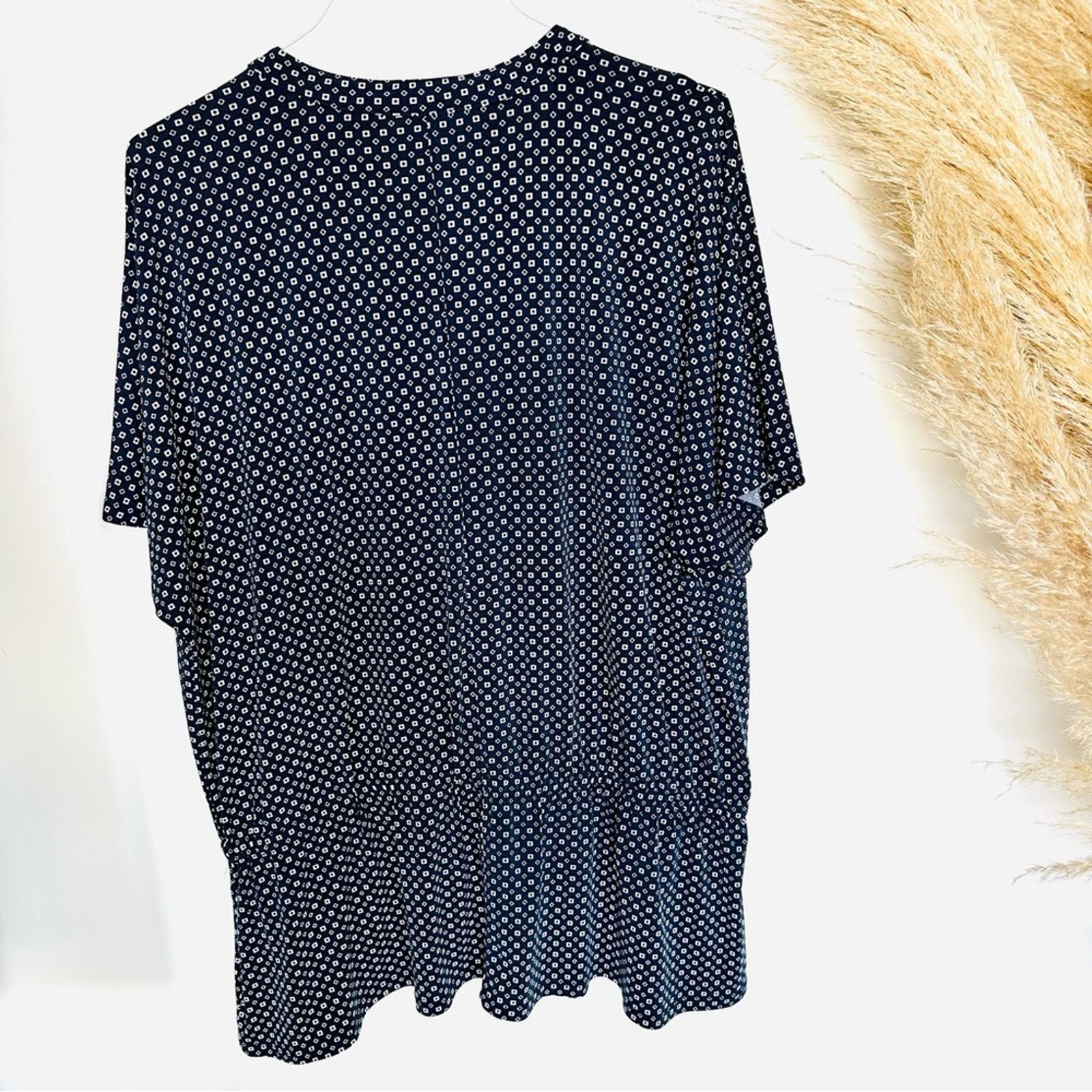 Michael Kors MICHAEL KORS Navy Blue White Ruffle Tunic Blouse Top Shirt Size 3XL / US 20-22 - 6 Thumbnail