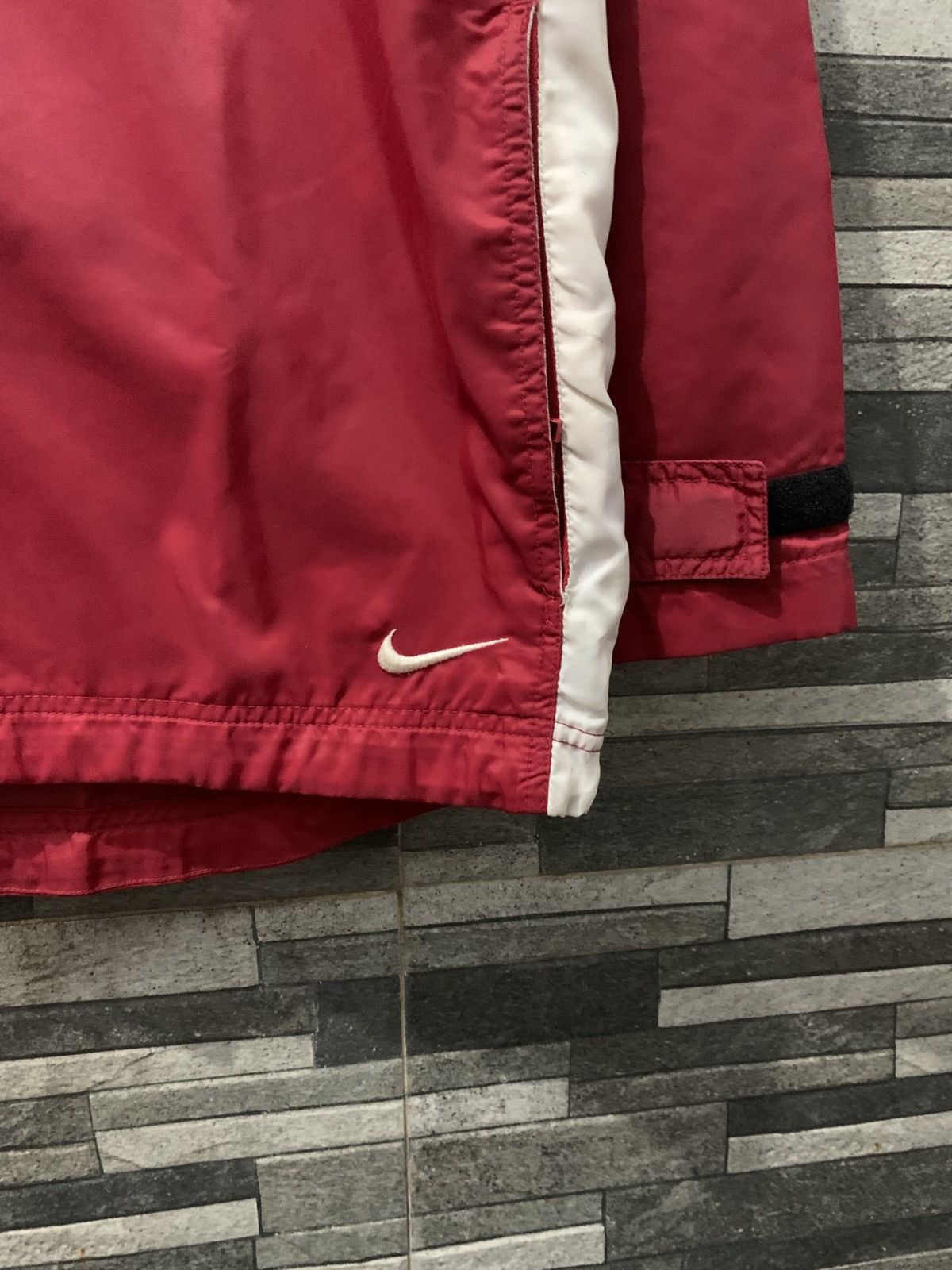 Nike Vintage Nike Windbreaker Cagoule Jacket Size US L / EU 52-54 / 3 - 3 Thumbnail