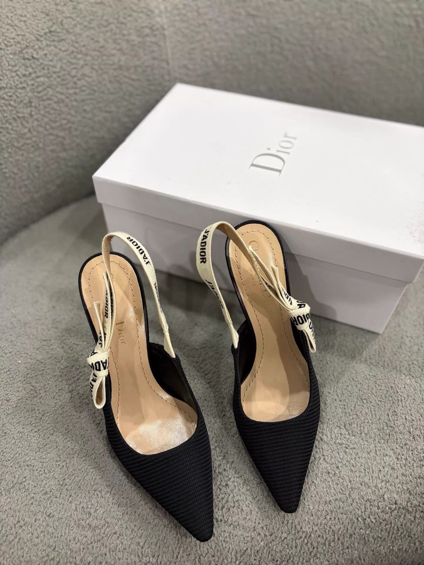 Dior Dior Classic Black DoubleLogo Heels 35.5 New w/Box Size US 5 / IT 35 - 5 Thumbnail
