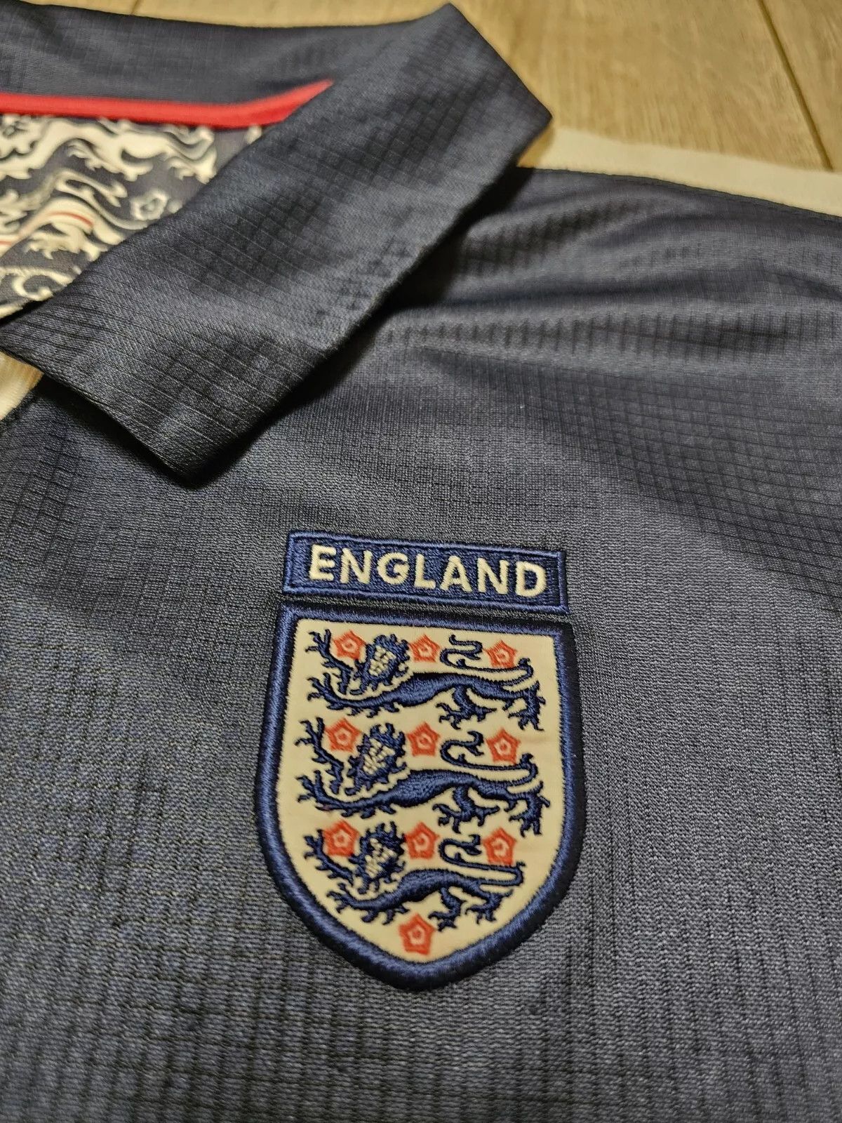 Umbro × Vintage ENGLAND 2002 2004 TRAINING FOOTBALL SHIRT SOCCER JERSEY Size US XXL / EU 58 / 5 - 4 Thumbnail