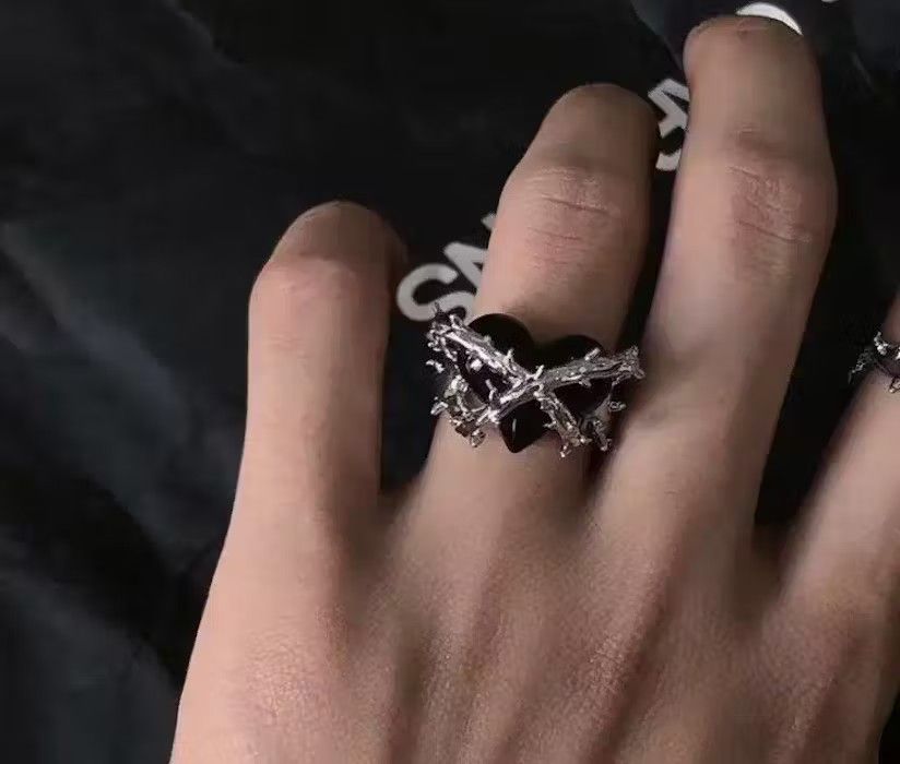 Jewelry × Vintage Black Torn Heart Adjustable Ring Size ONE SIZE - 1 Thumbnail