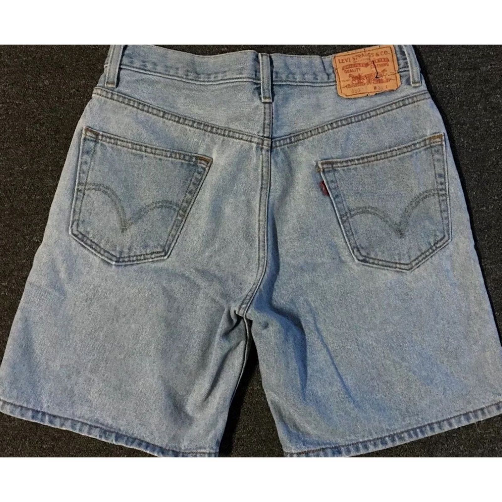 Levi's VINTAGE Levi's 550 Faded Jean Shorts 31 Baggy Relaxed Hip Hop Grunge Skate 90s Y2K Men Blue Denim Shorts Jeans 31 Mens Size US 31 - 2 Thumbnail