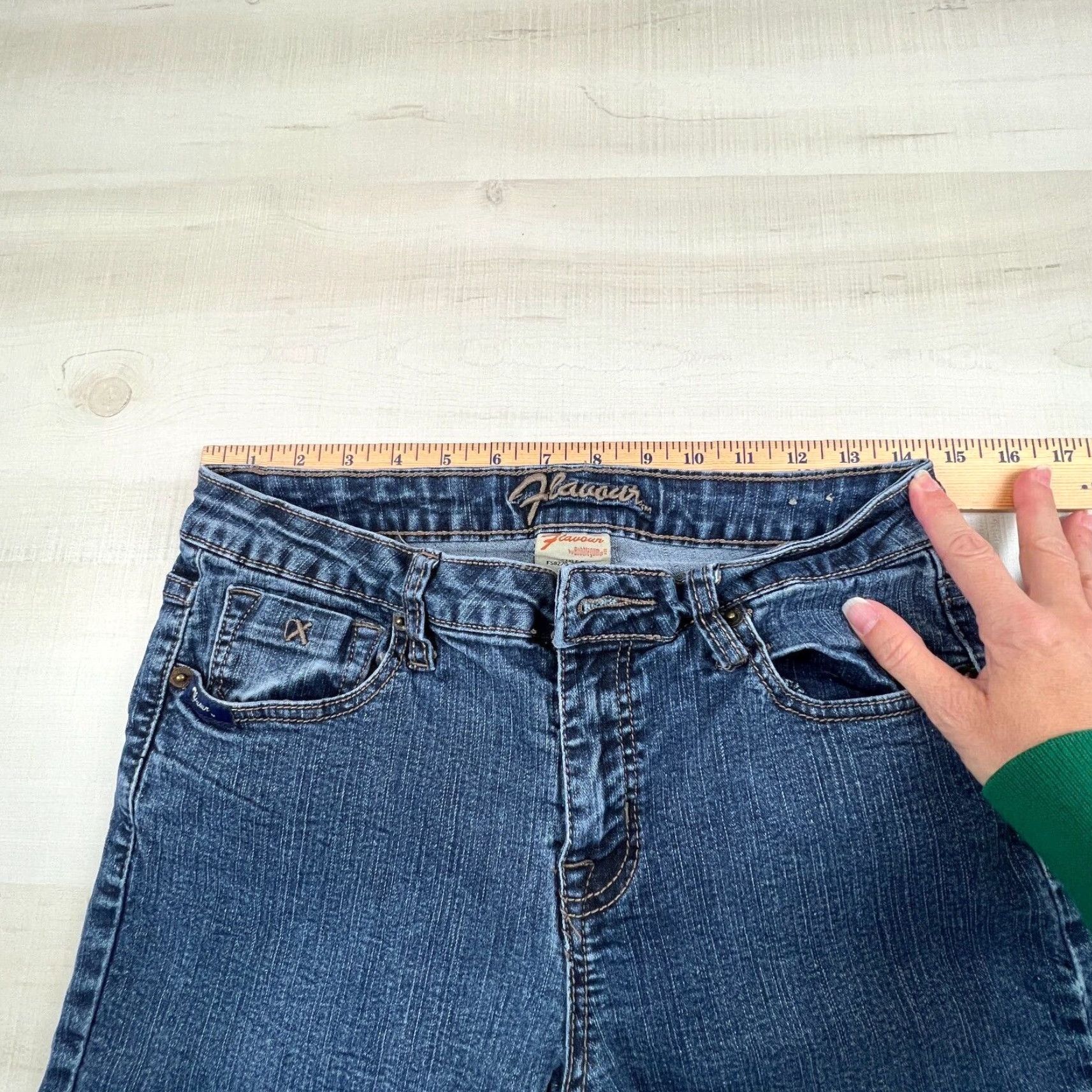 Vintage Flavour Womens Medium Wash Low Rise Bootcut Jeans 10P Blue Petite Cotton Blend Size 32" / US 10 / IT 46 - 6 Thumbnail