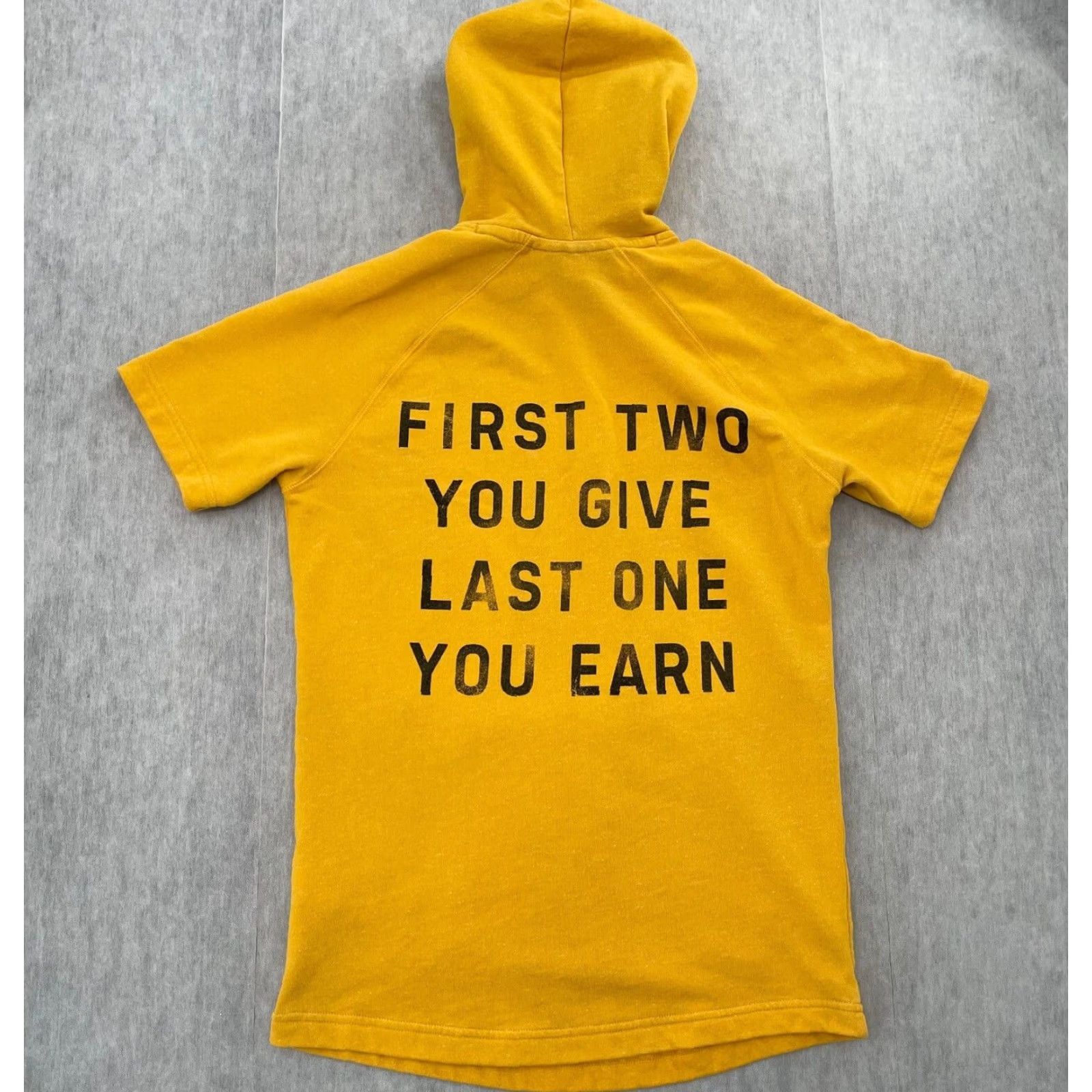 Under Armour Under Armour Project Rock Hoodie Adult Small Yellow Short Sleeve Mens S Pullover Hooded Gym & Training Sweatshirt 90s/Workout Logo Size US S / EU 44-46 / 1 - 2 Thumbnail