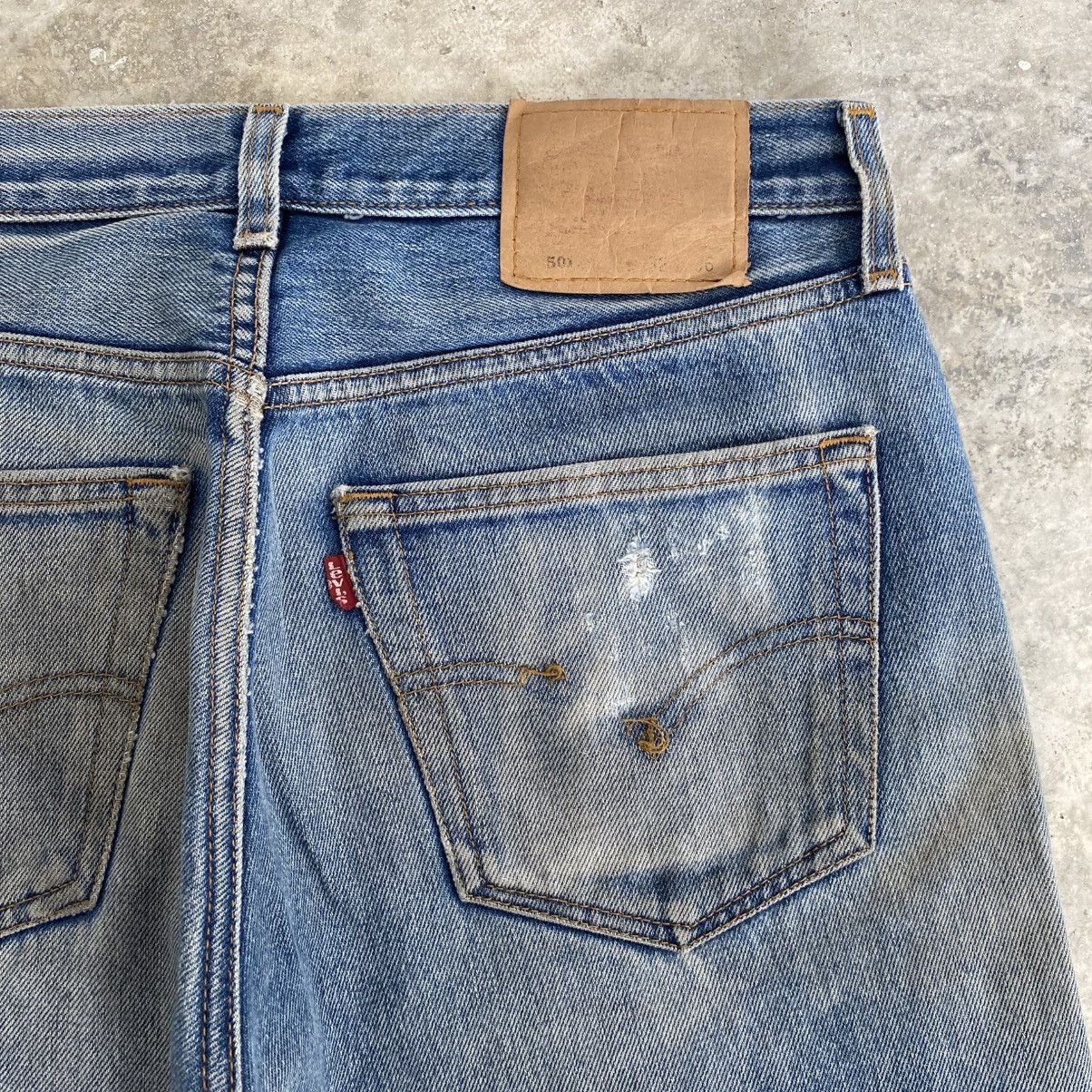Levi's Vintage 90’s Levis 501 Faded Blue Distressed Denim Jeans Size US 31 - 13 Thumbnail