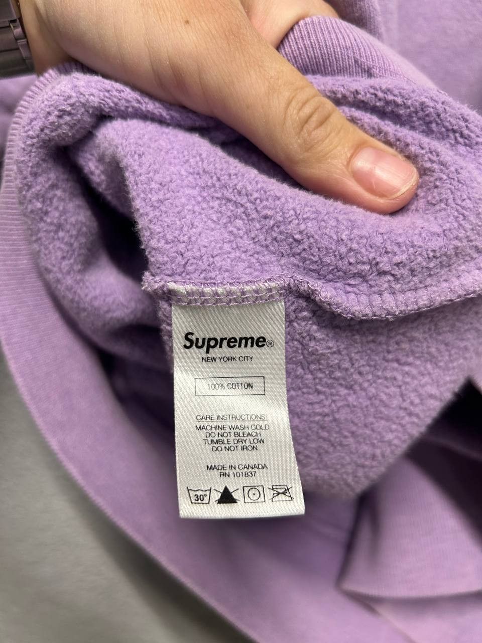 Supreme Supreme mens hoodie L made in Canada Size US L / EU 52-54 / 3 - 15 Thumbnail