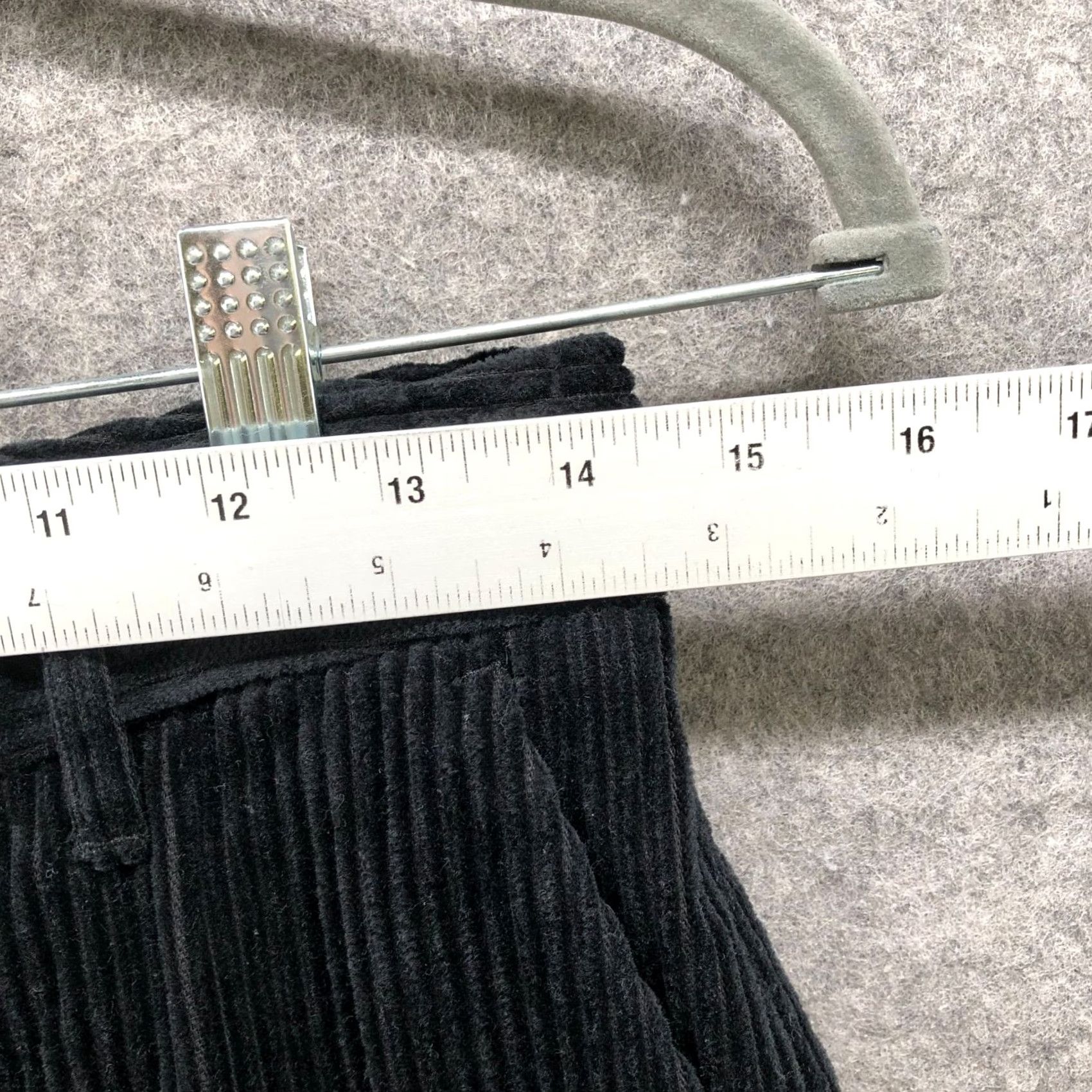 Banana Republic VINTAGE Banana Republic High Rise Boot Cut Corduroy Pants Womens 0 Black Cotton Size 25" / US 0 / IT 36 - 6 Thumbnail