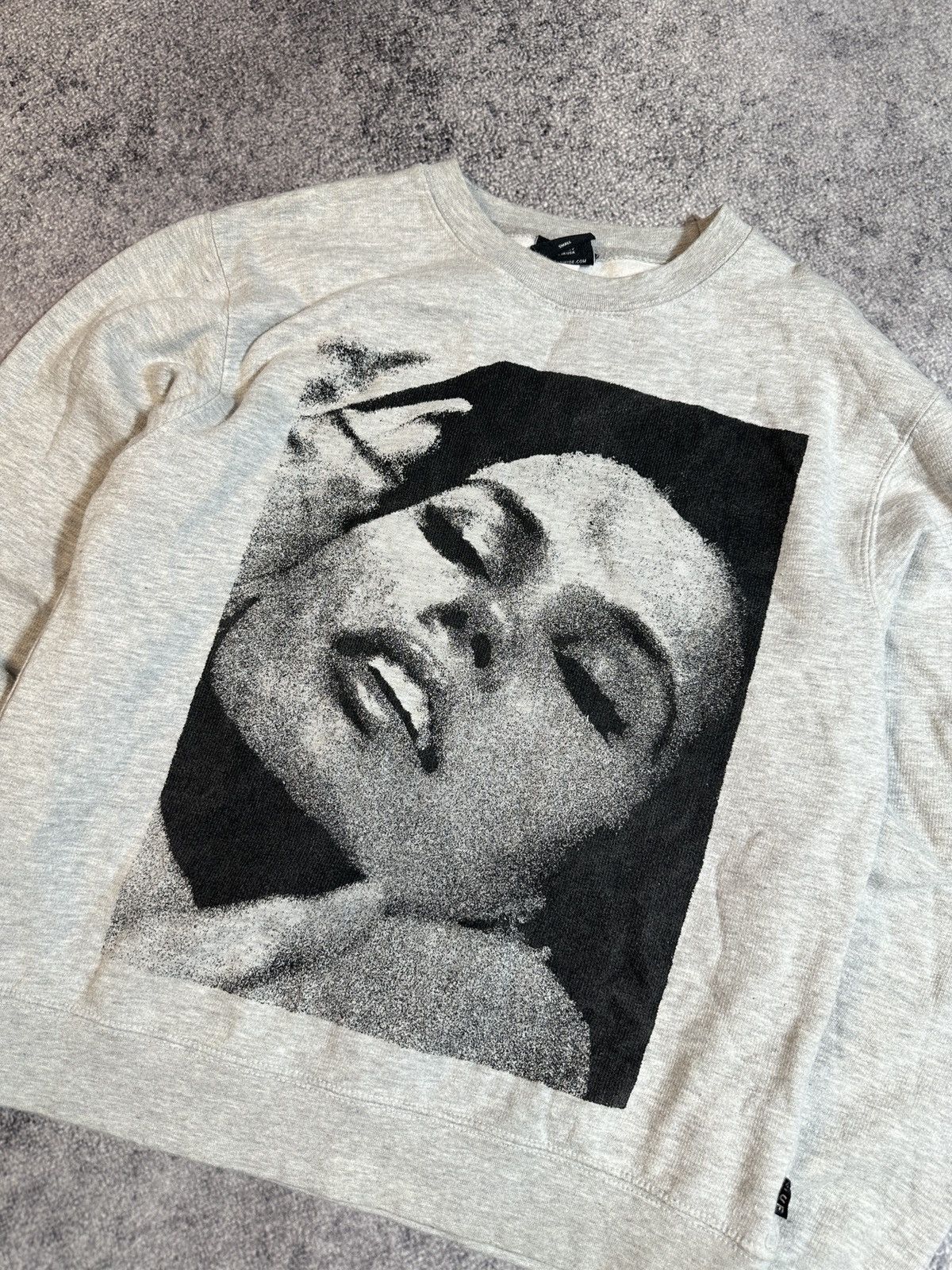 Huf Vintage HUF Big Logo Girl Sweatshirt Made in USA Rare S Size US S / EU 44-46 / 1 - 2 Thumbnail