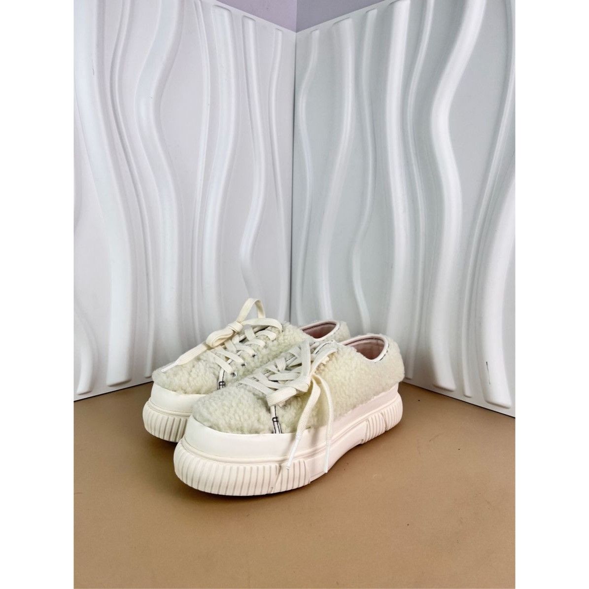 Both Womens White Plush Thick-Soled Board Shoes By Both Size 37 W Size US 7 / IT 37 - 1 Thumbnail