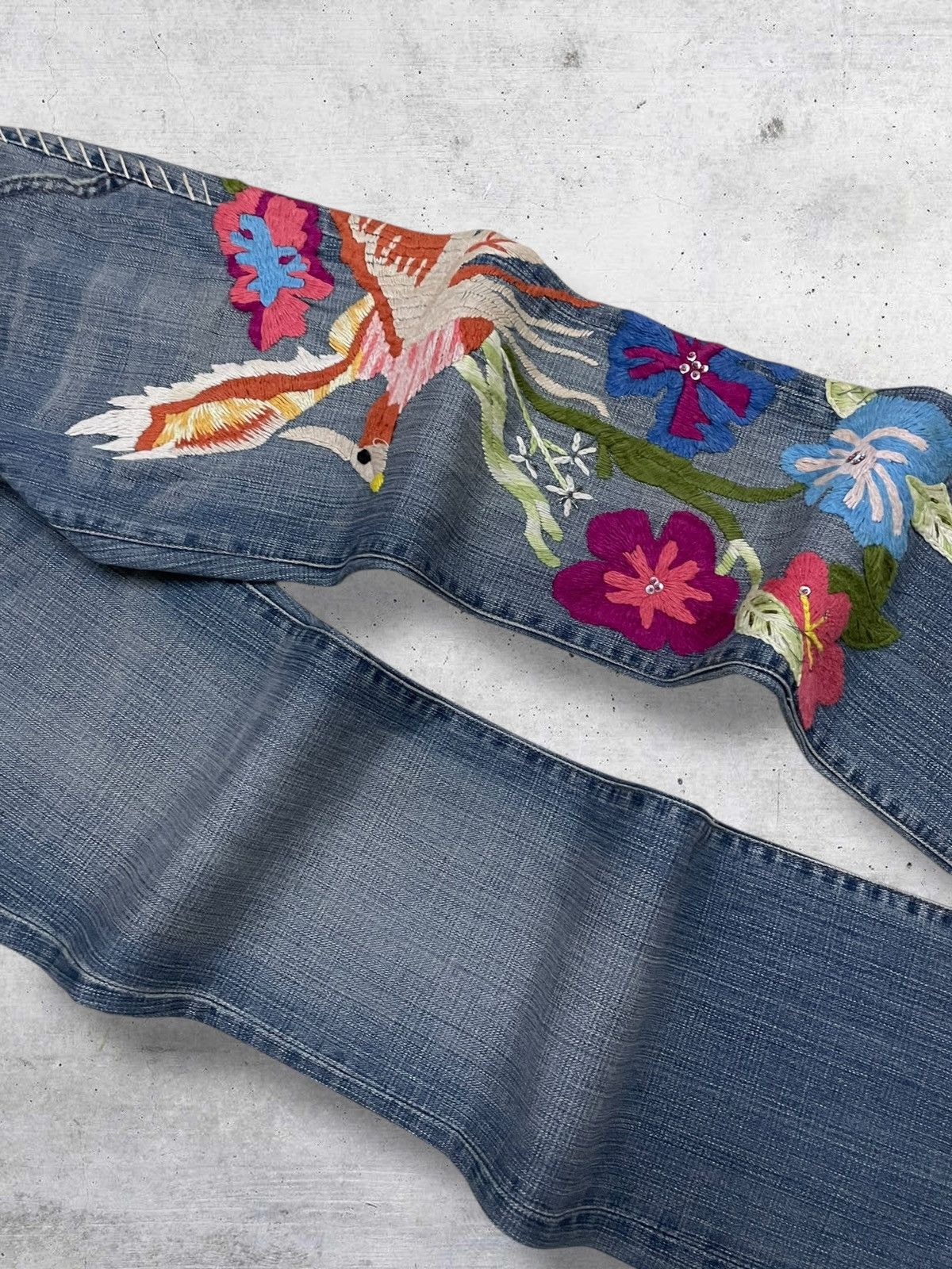 Tornado Mart VINTAGE SWITCH USA 90S OG DESIGNER EMRBOIDERED PHOENIX DENIM Size US 29 - 6 Thumbnail