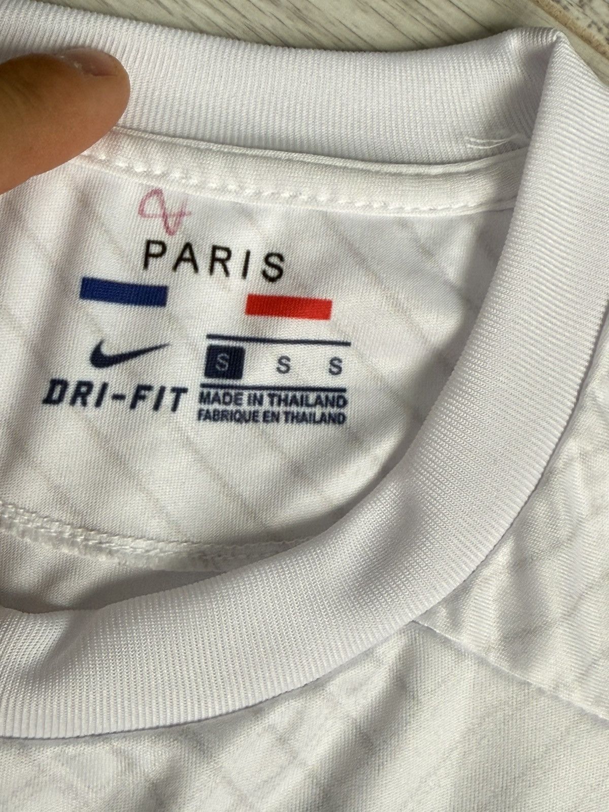 Nike Paris Saint Germain PSG #7 Mbape nike Jersey shirt Size US S / EU 44-46 / 1 - 5 Thumbnail
