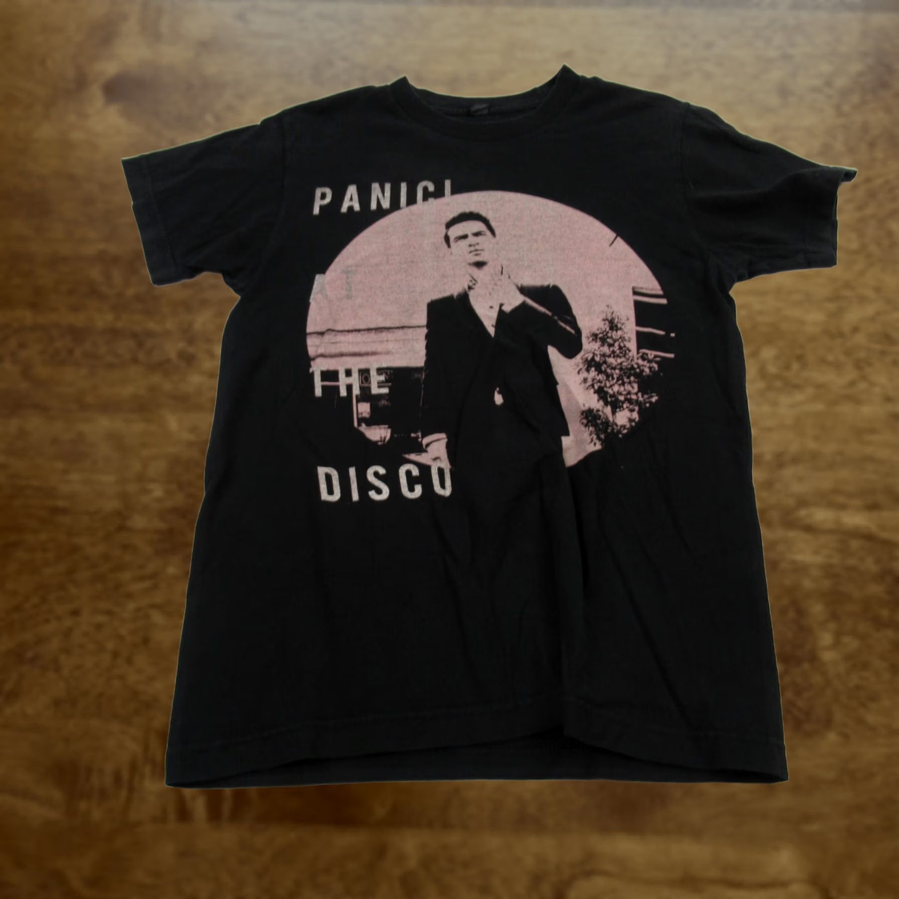 Tultex Panic at the Disco Shirt Mens Small Short Sleeve Black Crew Neck Concert Tultex 100% Cotton Logo Band Music Rock Shirt Men S Black Crew Neck Size US S / EU 44-46 / 1 - 1 Thumbnail